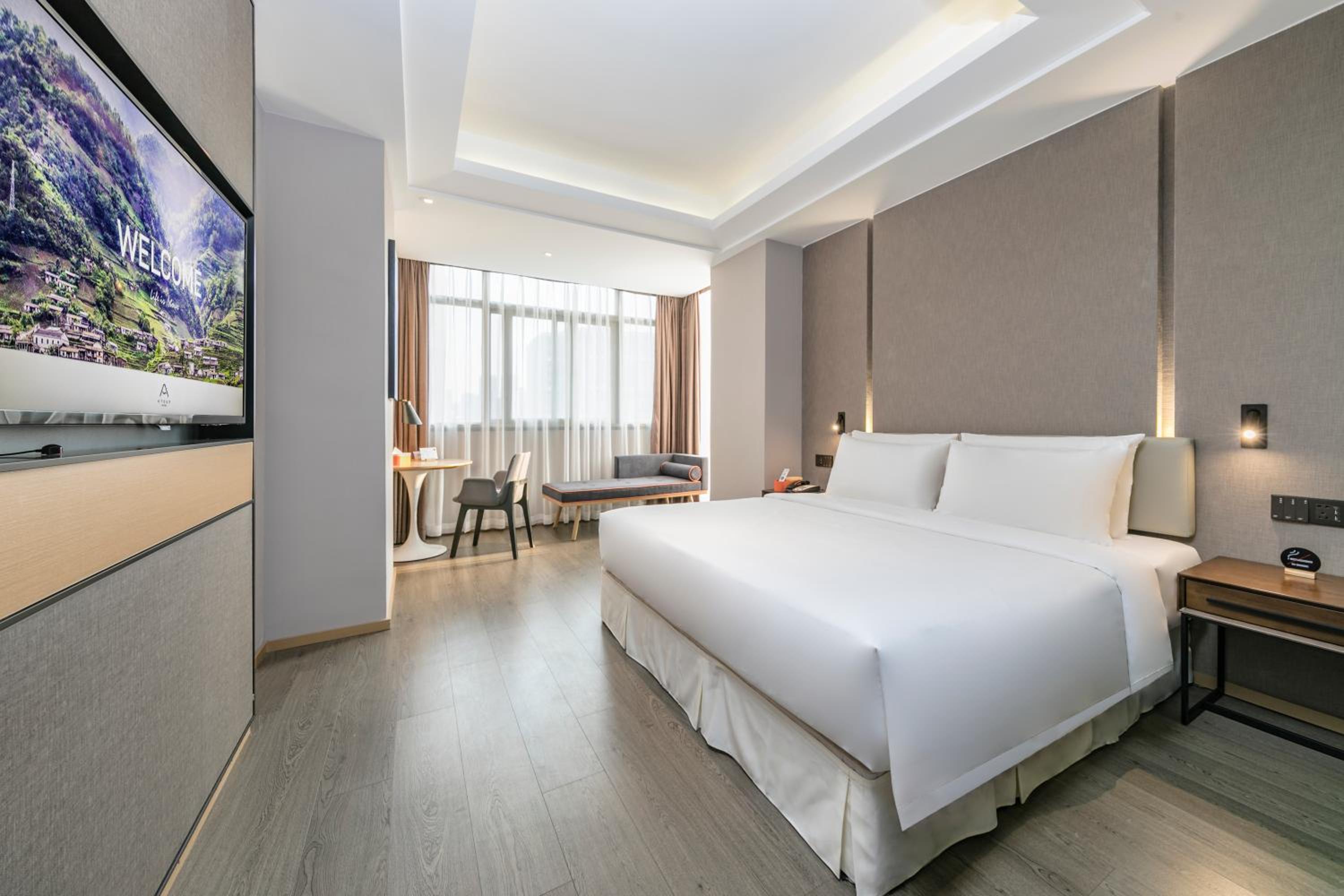 Jimu Double Room with Lake View photo 2