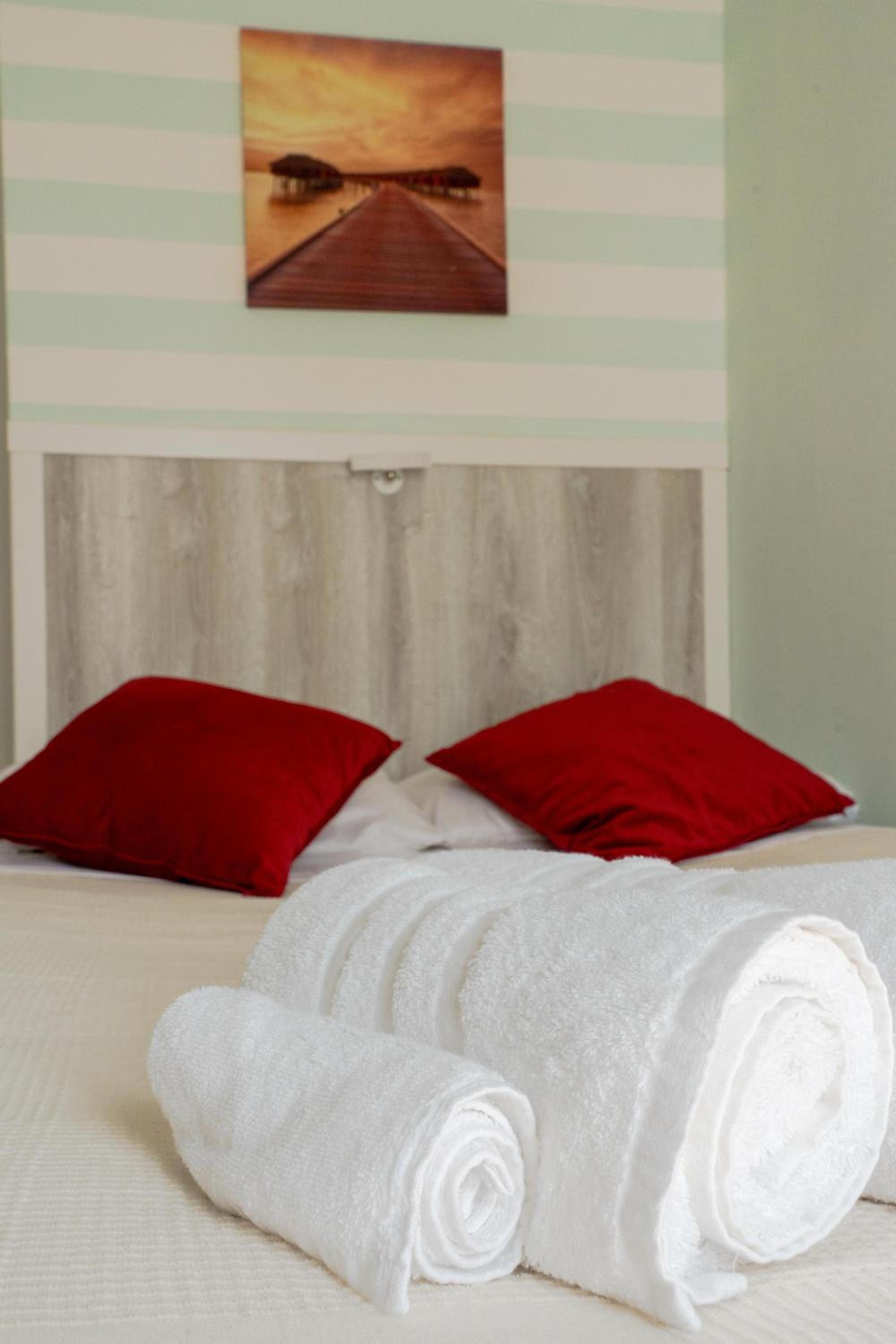 Double Room with Shared Bathroom photo 1