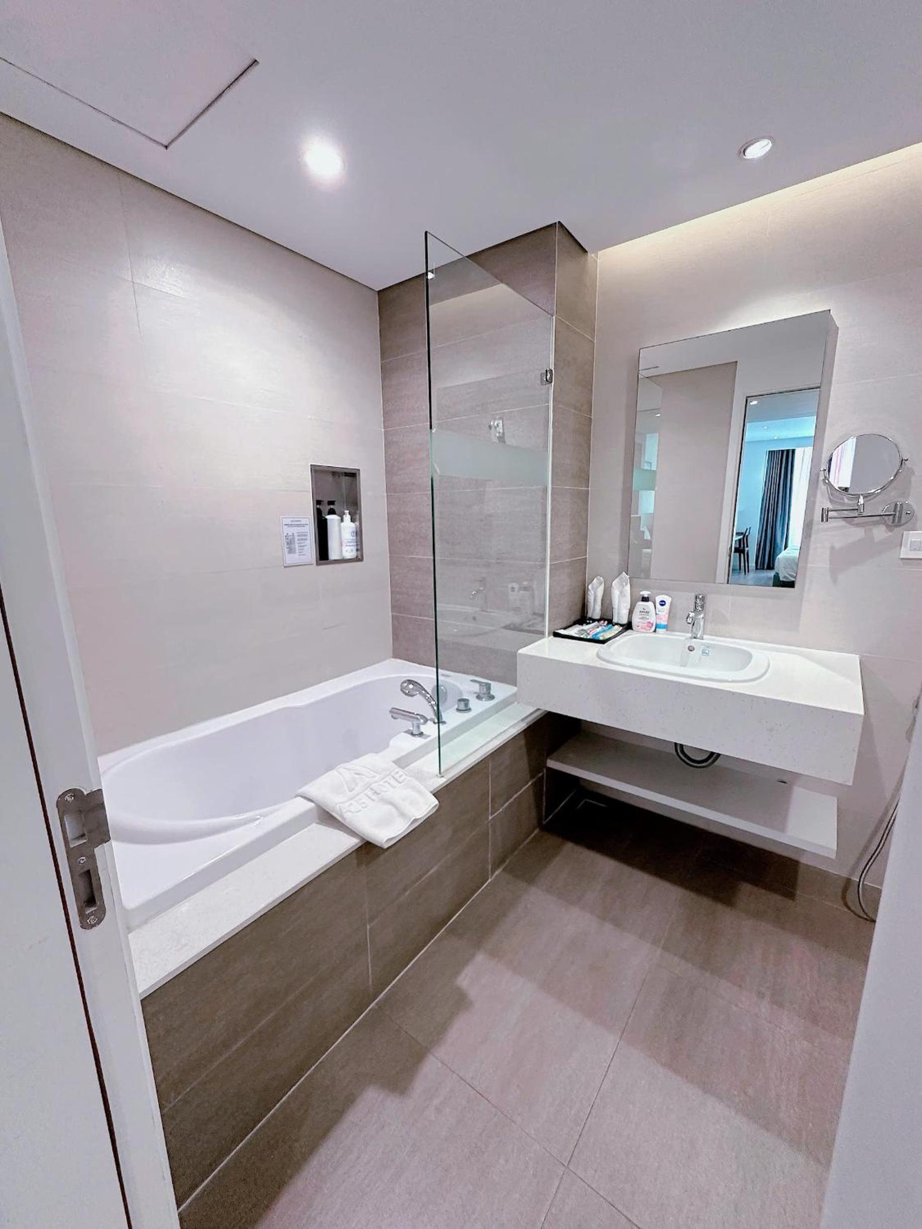 Large Twin Room