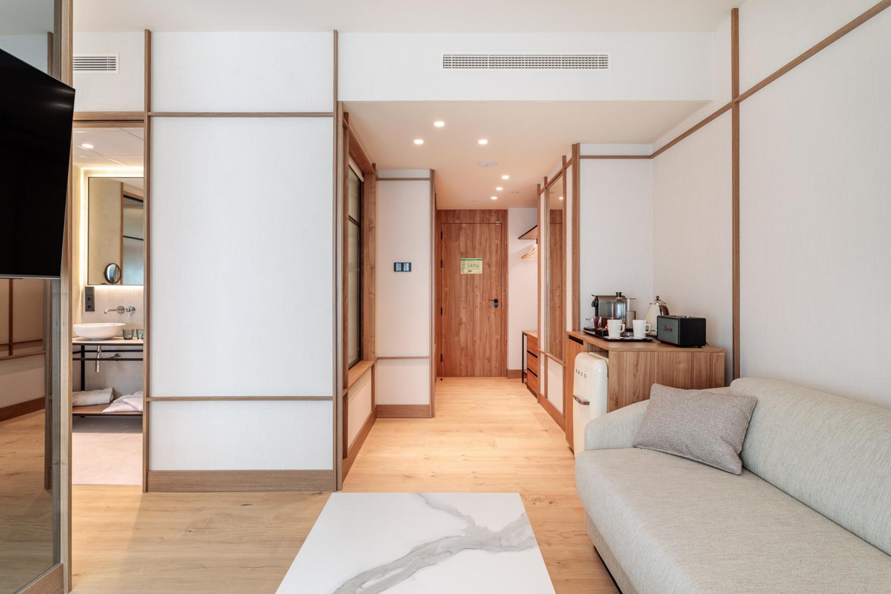 Master Junior Suite - Photo 3