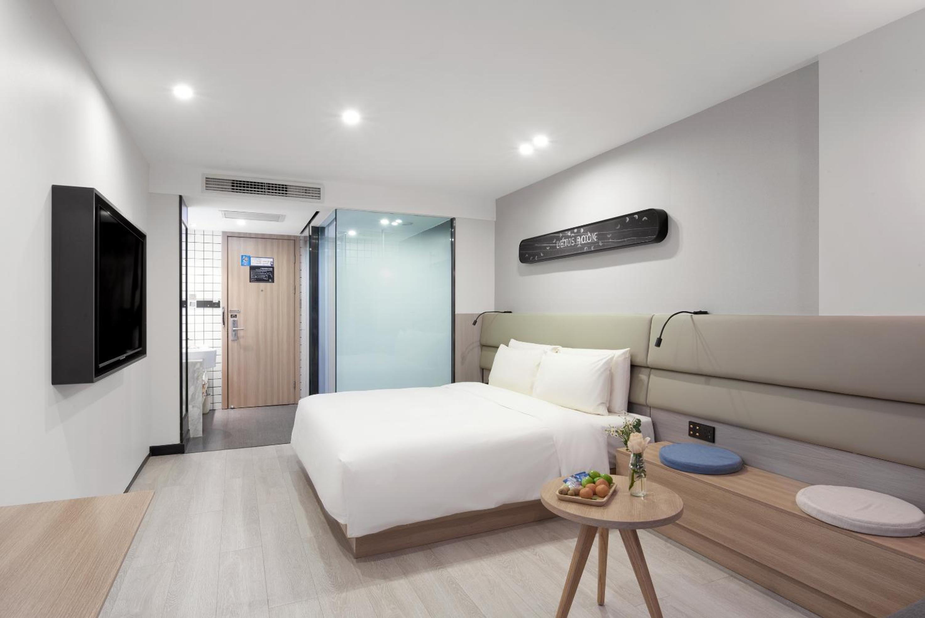 Superior Double Room with Courtyard photo 2