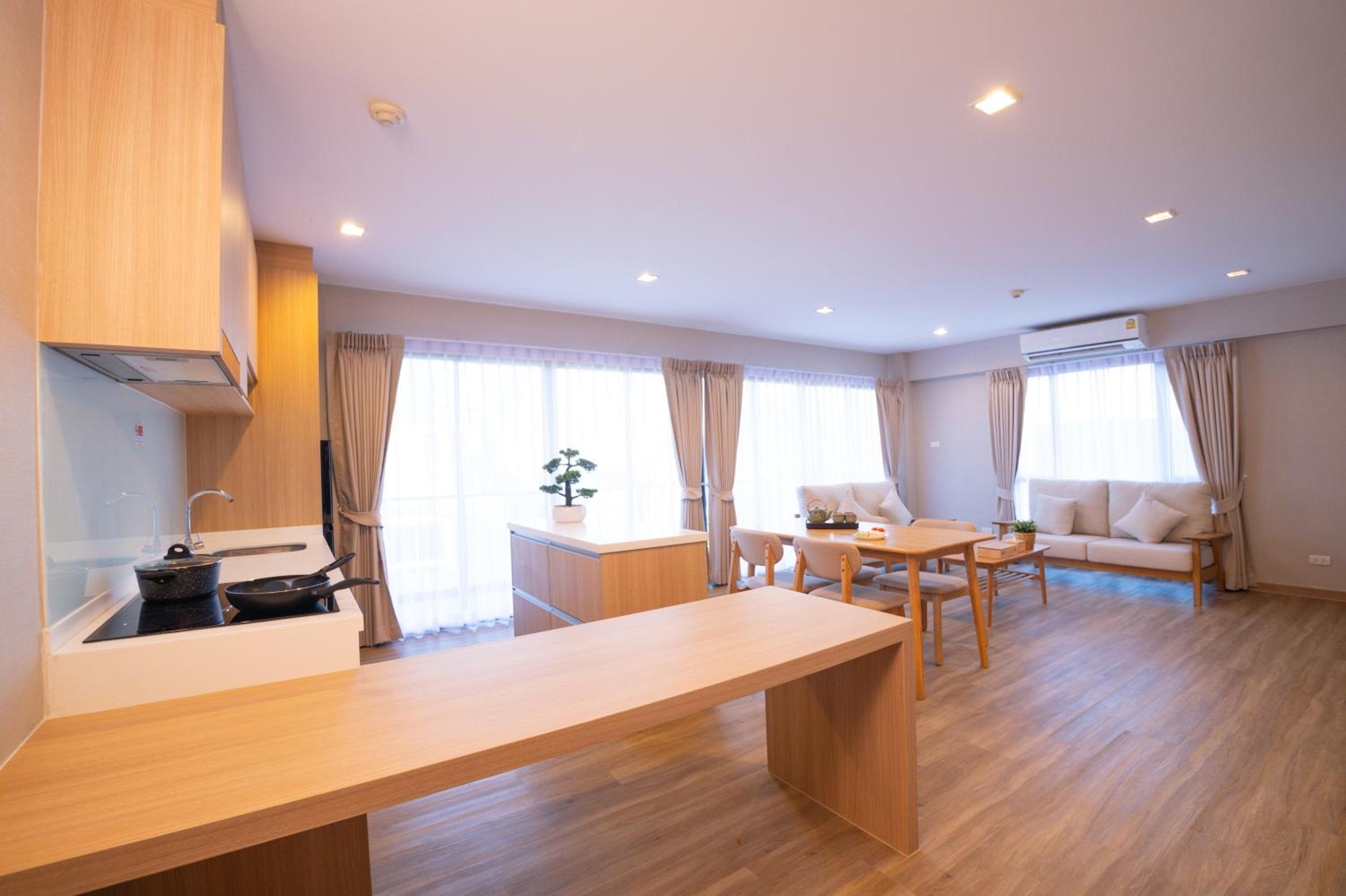 Minimal Two Bedroom Family Executive Suite photo 1