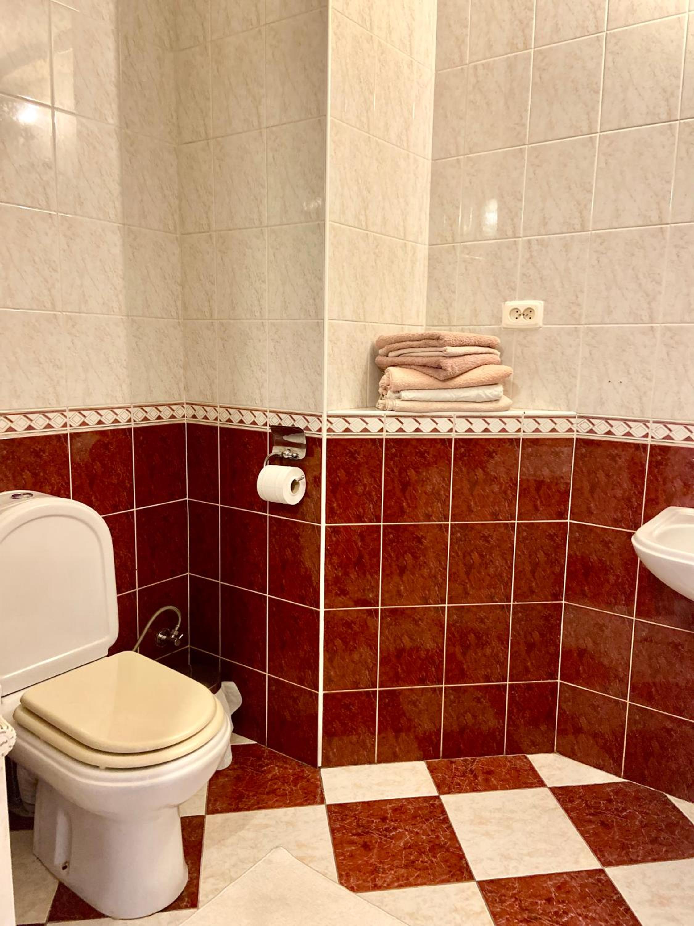 Basic Triple Room photo 1