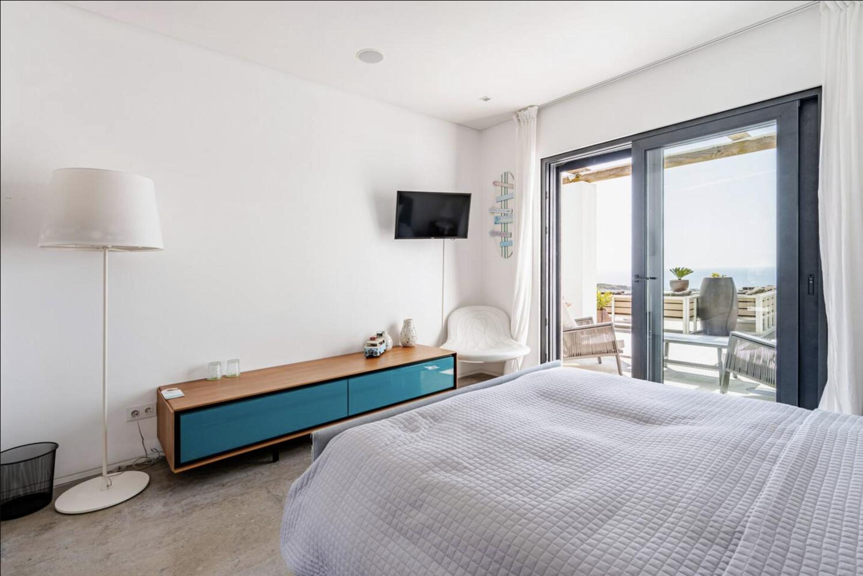 Queen Room with Sea View photo 2