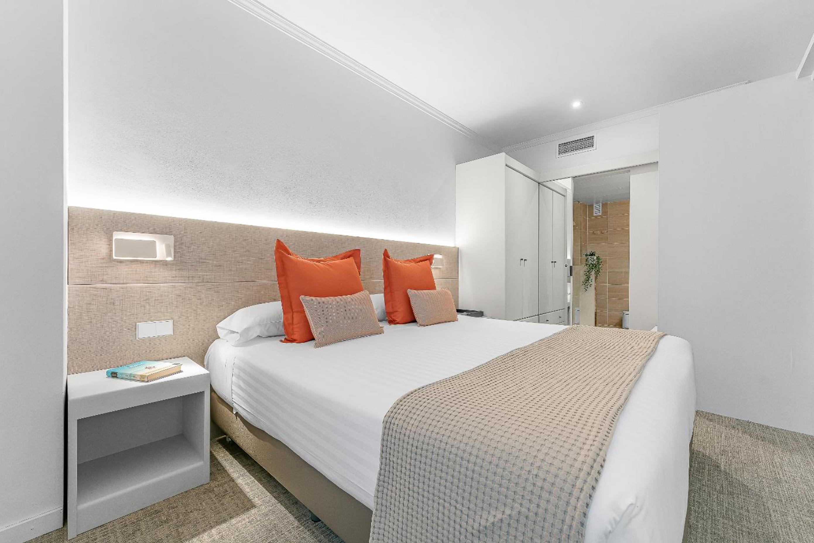 Superior Suite with Kitchenette photo 2