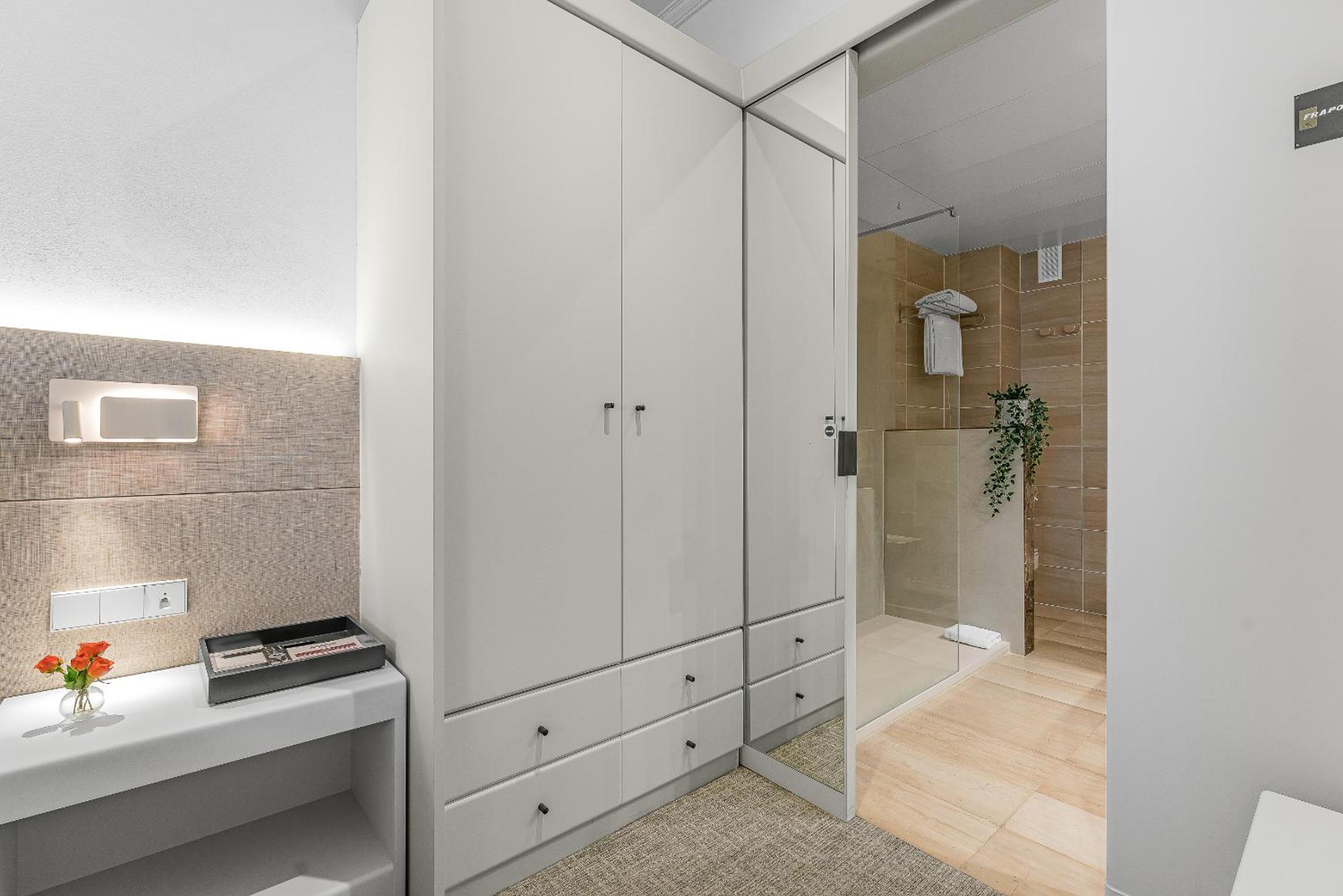 Superior Suite with Kitchenette
