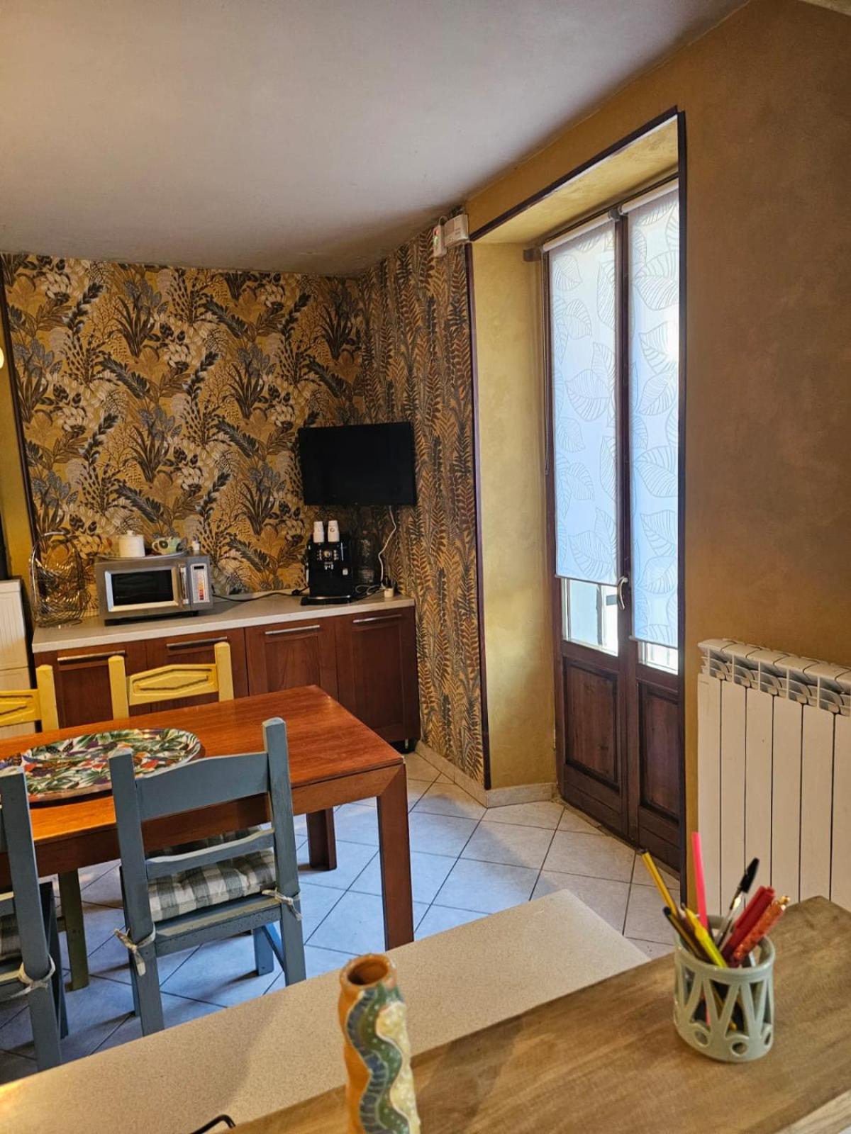 One-Bedroom Apartment photo 3