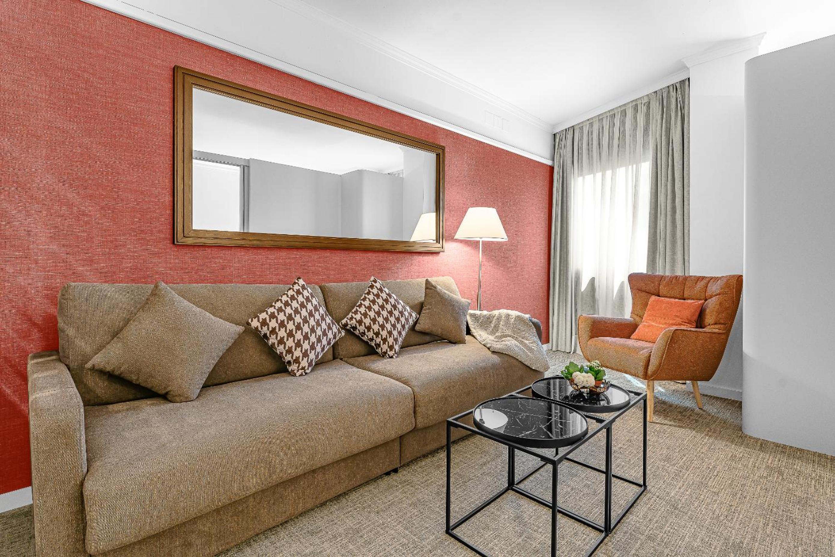 Superior Suite with Kitchenette photo 2