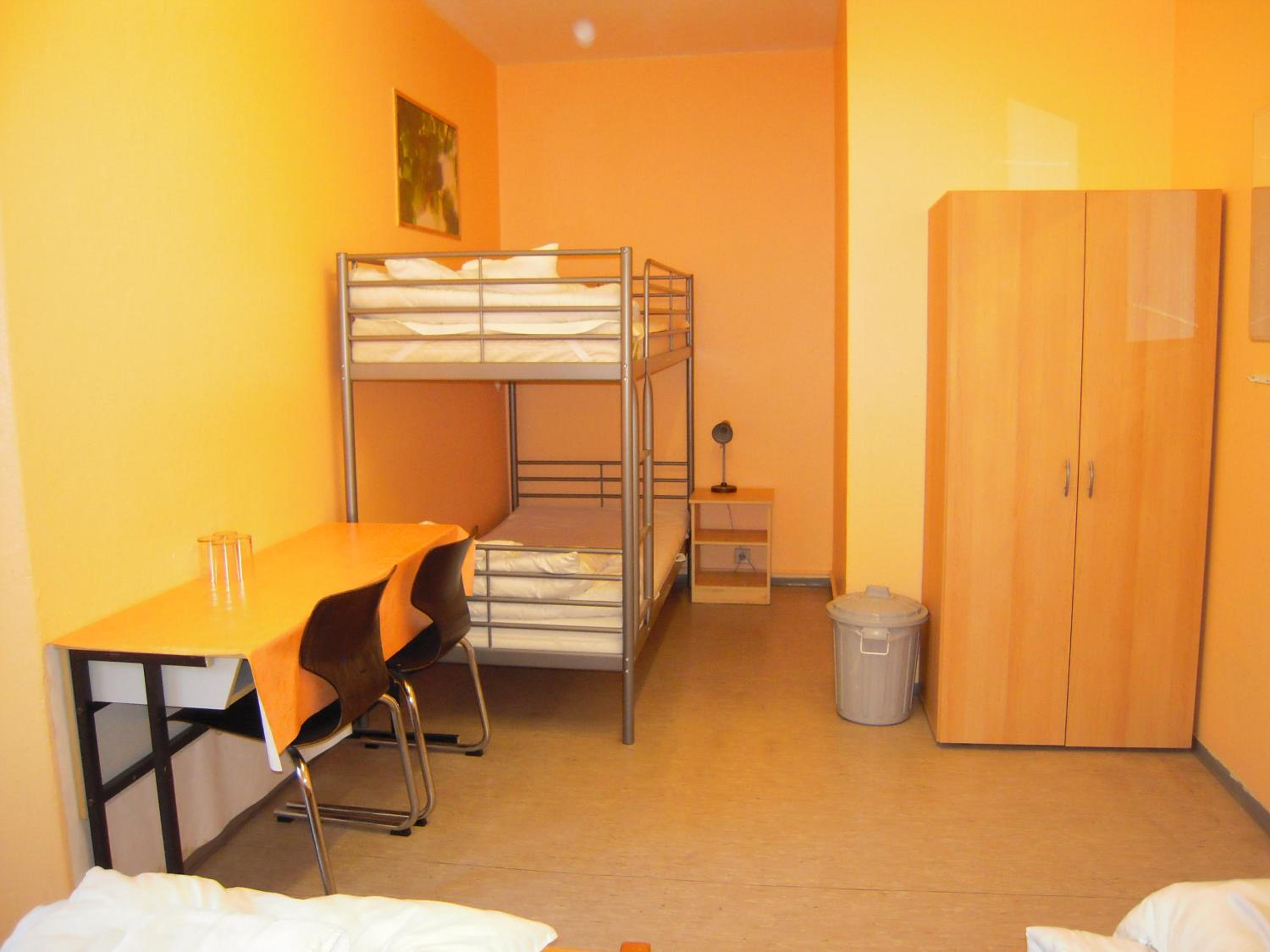 Quadruple Room with Shared Bathroom photo 1