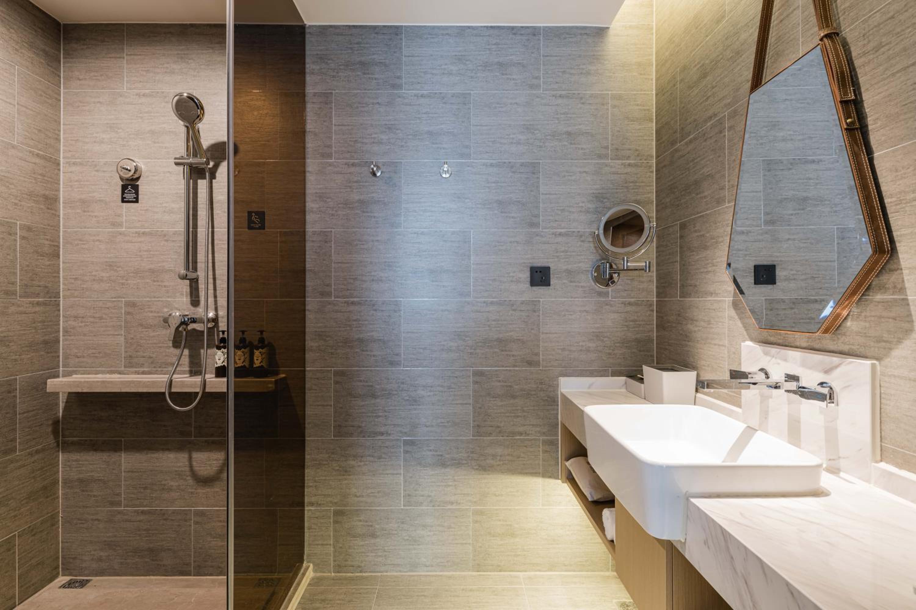 Jimu Suite - Photo 3