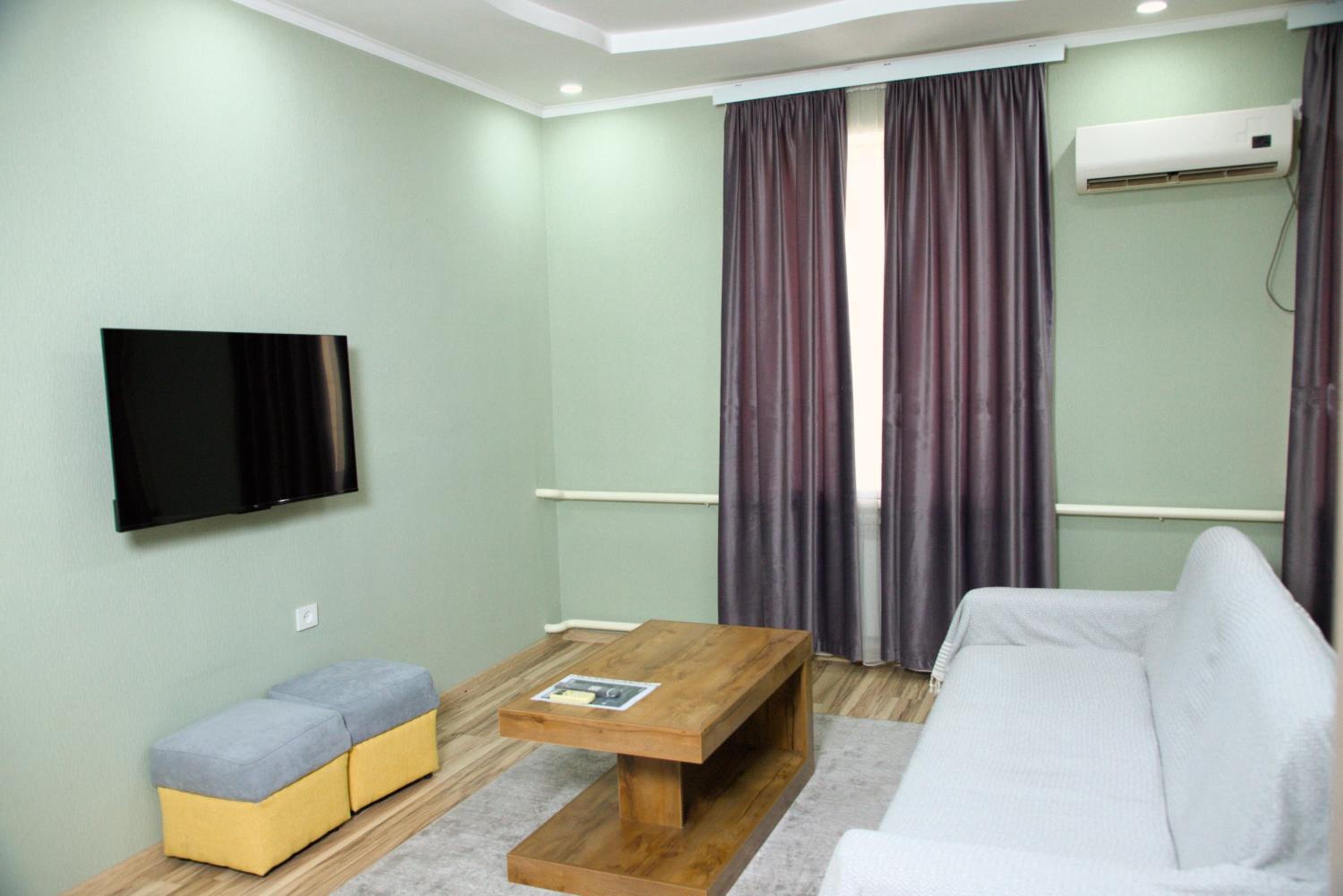 Superior Triple Room photo 3