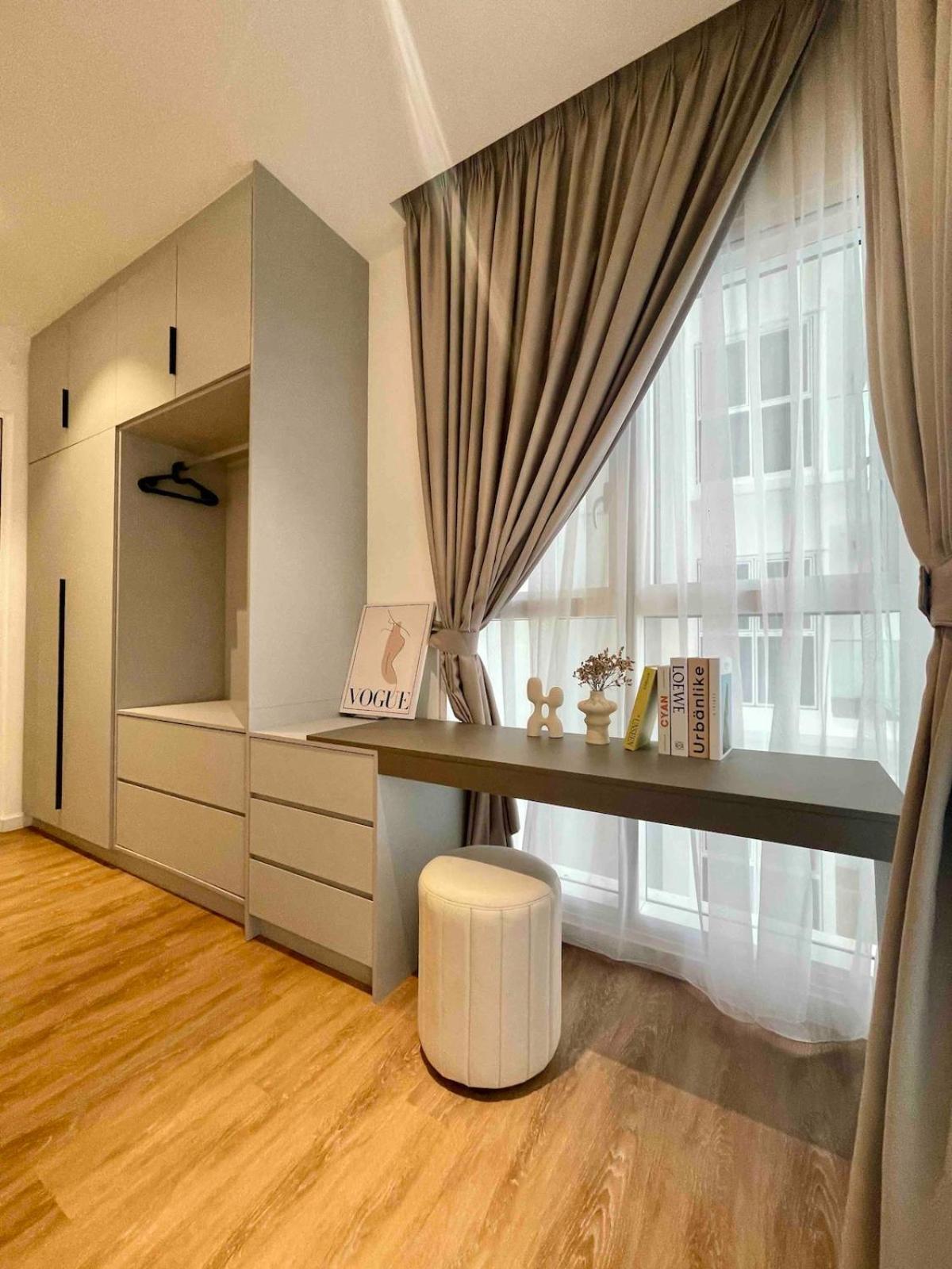 One-Bedroom Apartment with Balcony and City View