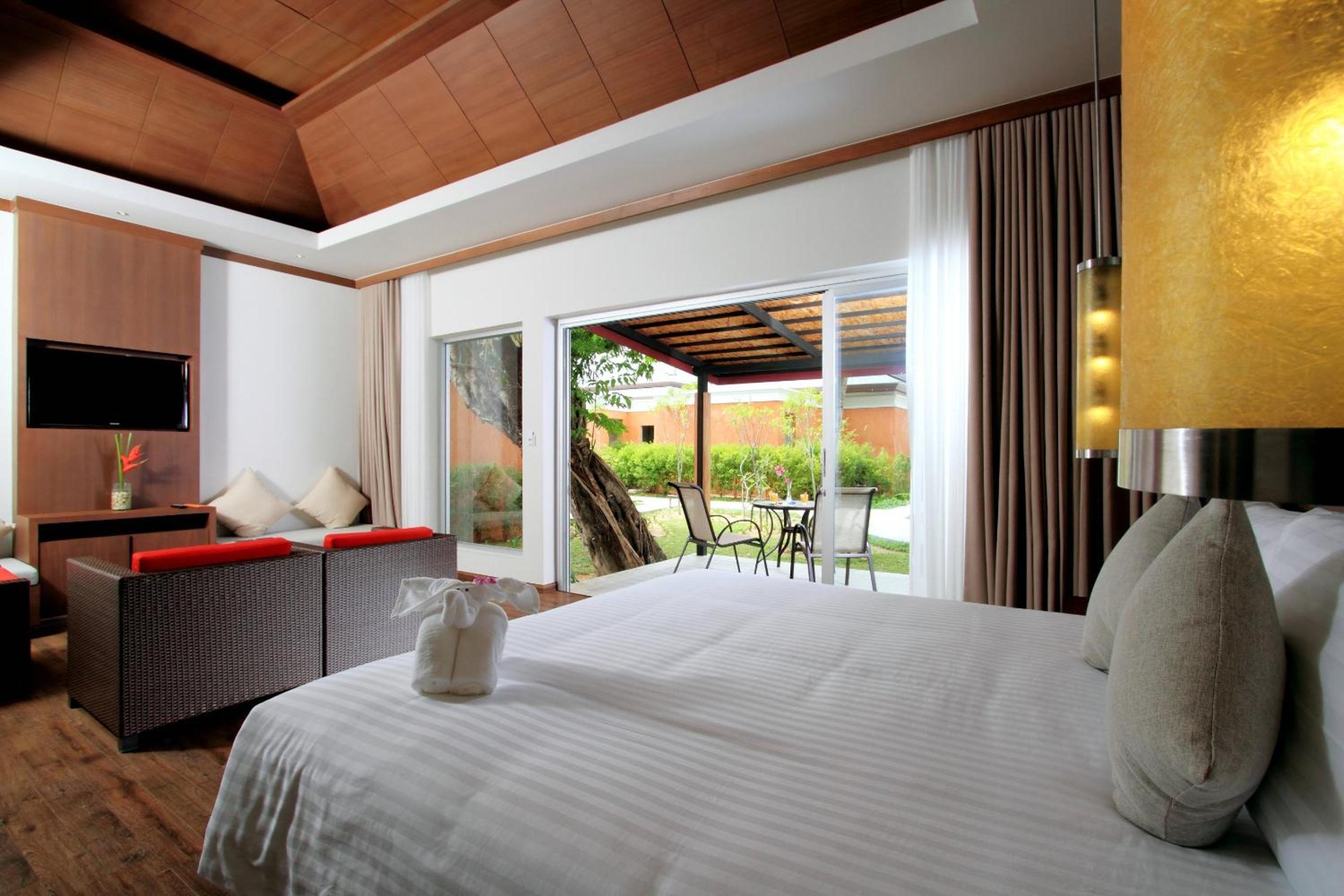 Villa Garden - Photo 1