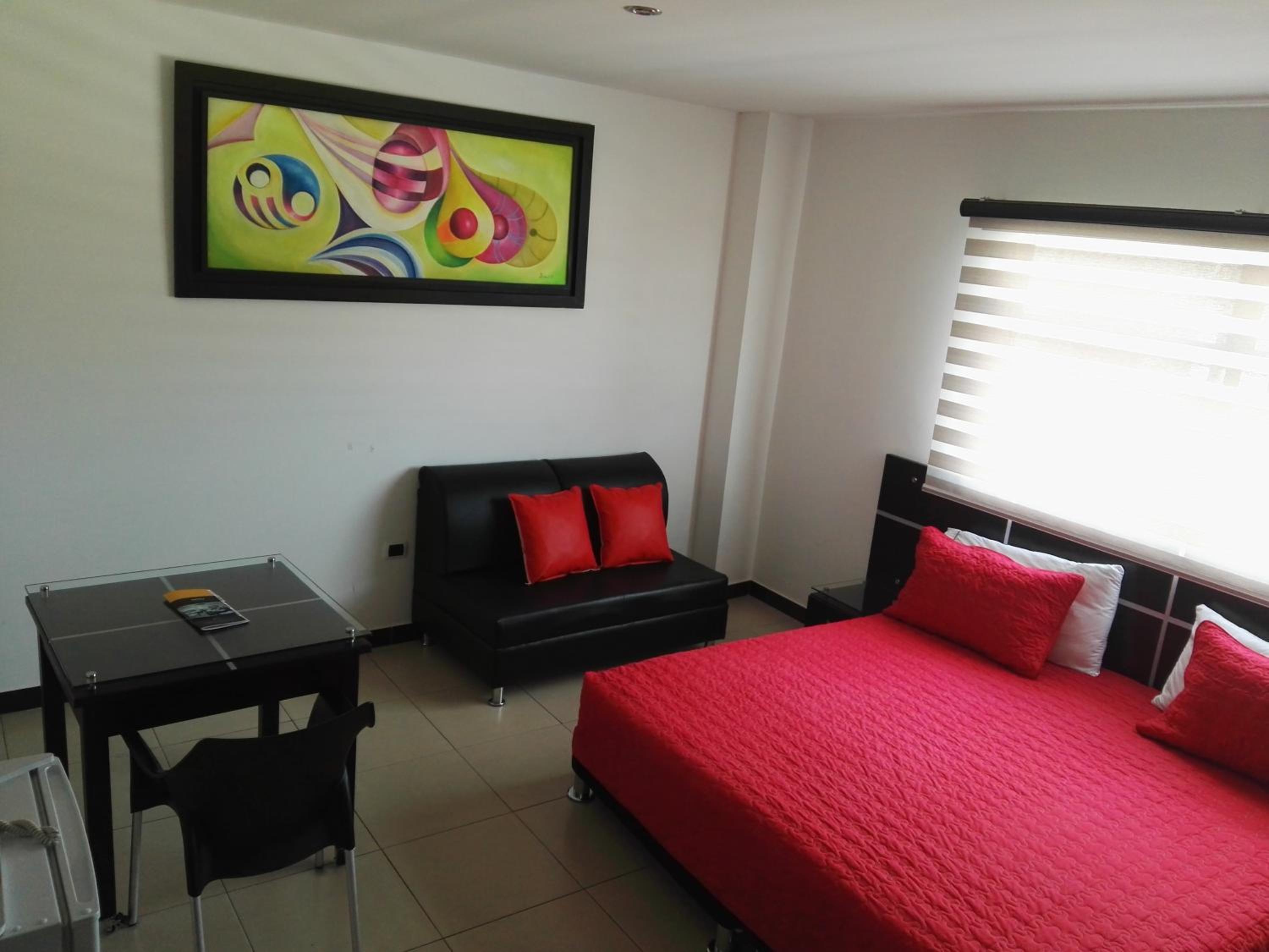 Deluxe Double Room (2 Adults + 1 Child) photo 2