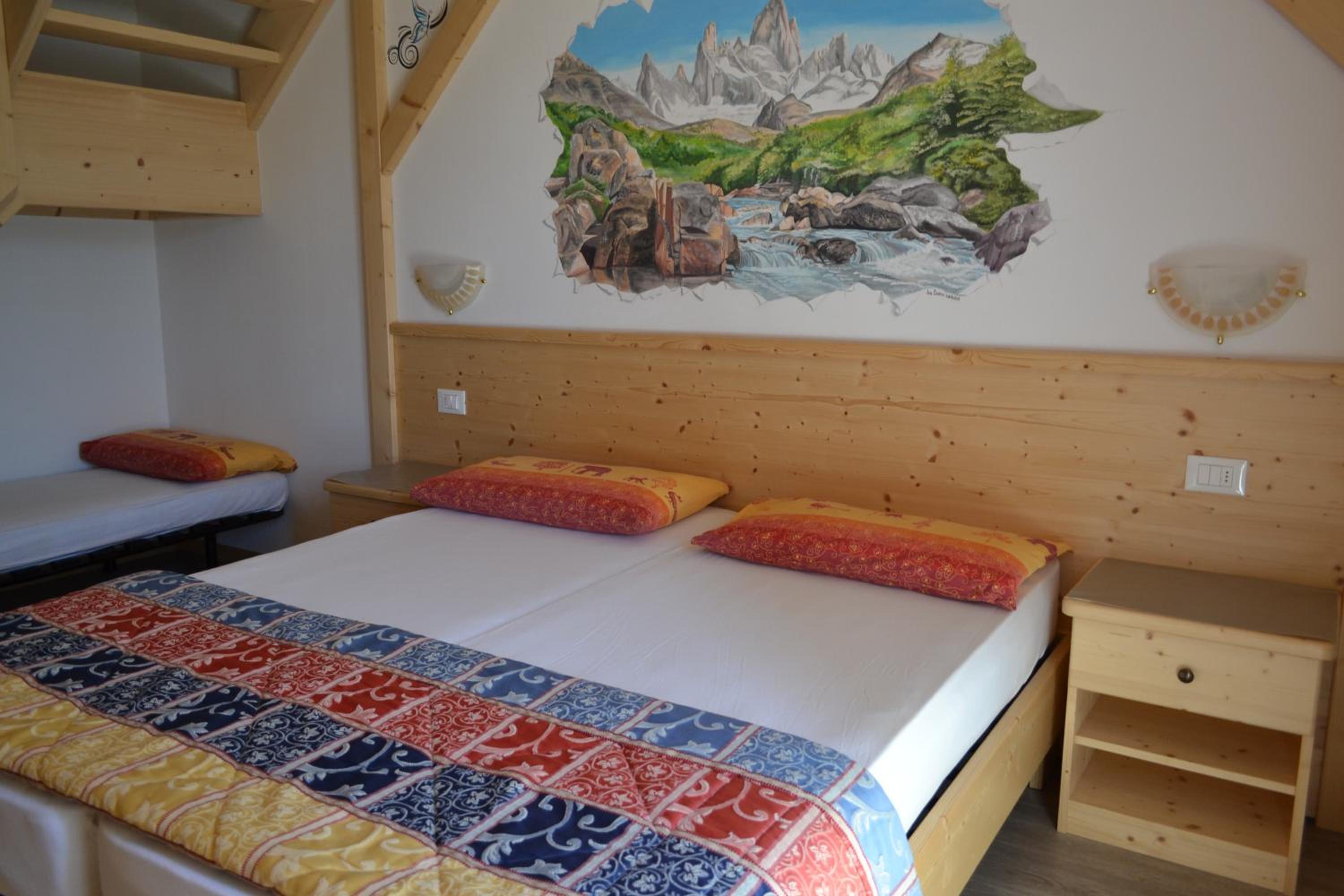 One-Bedroom Apartment with Balcony