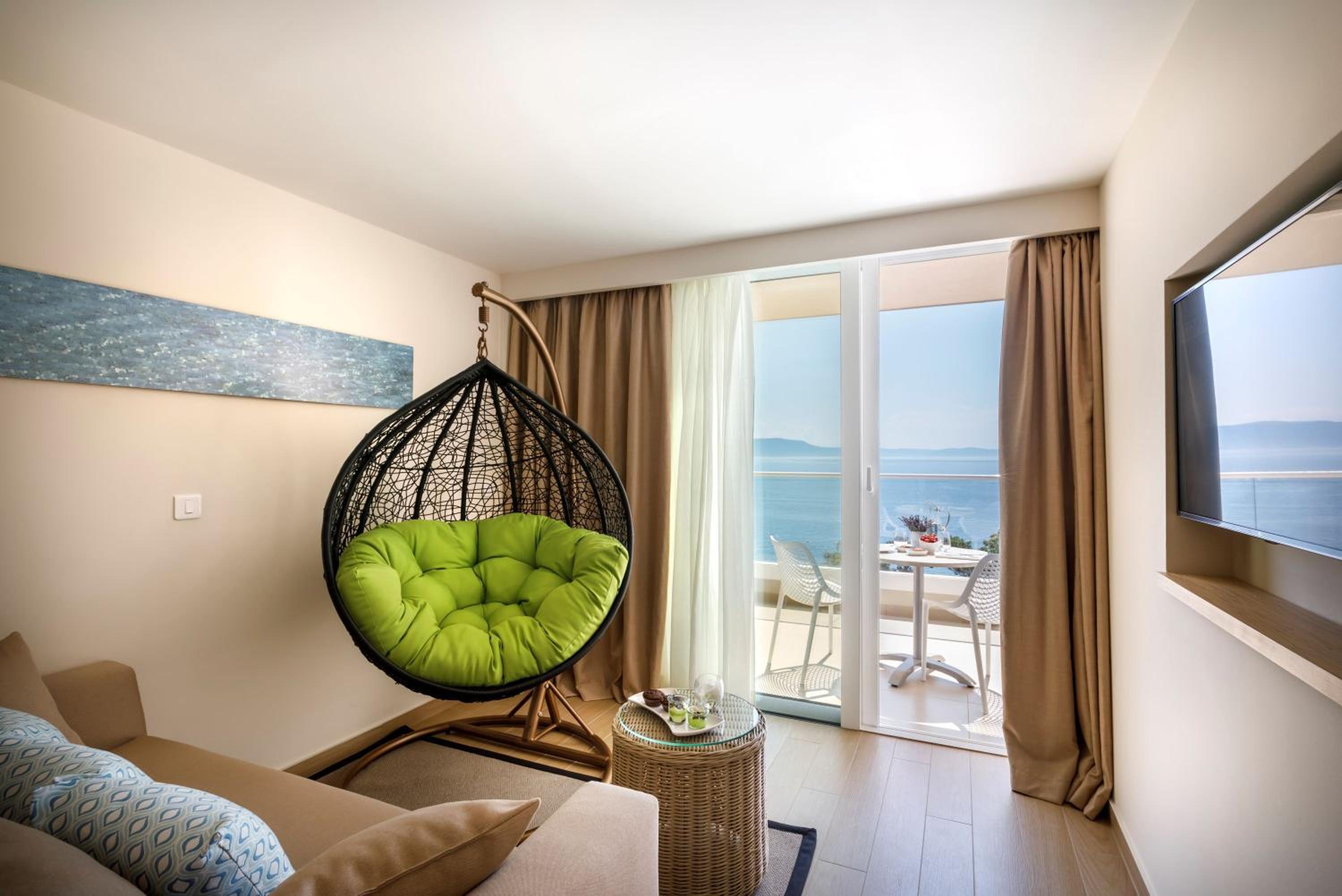 Junior Suite for 2+1 Seaview - Designed for Adults photo 2
