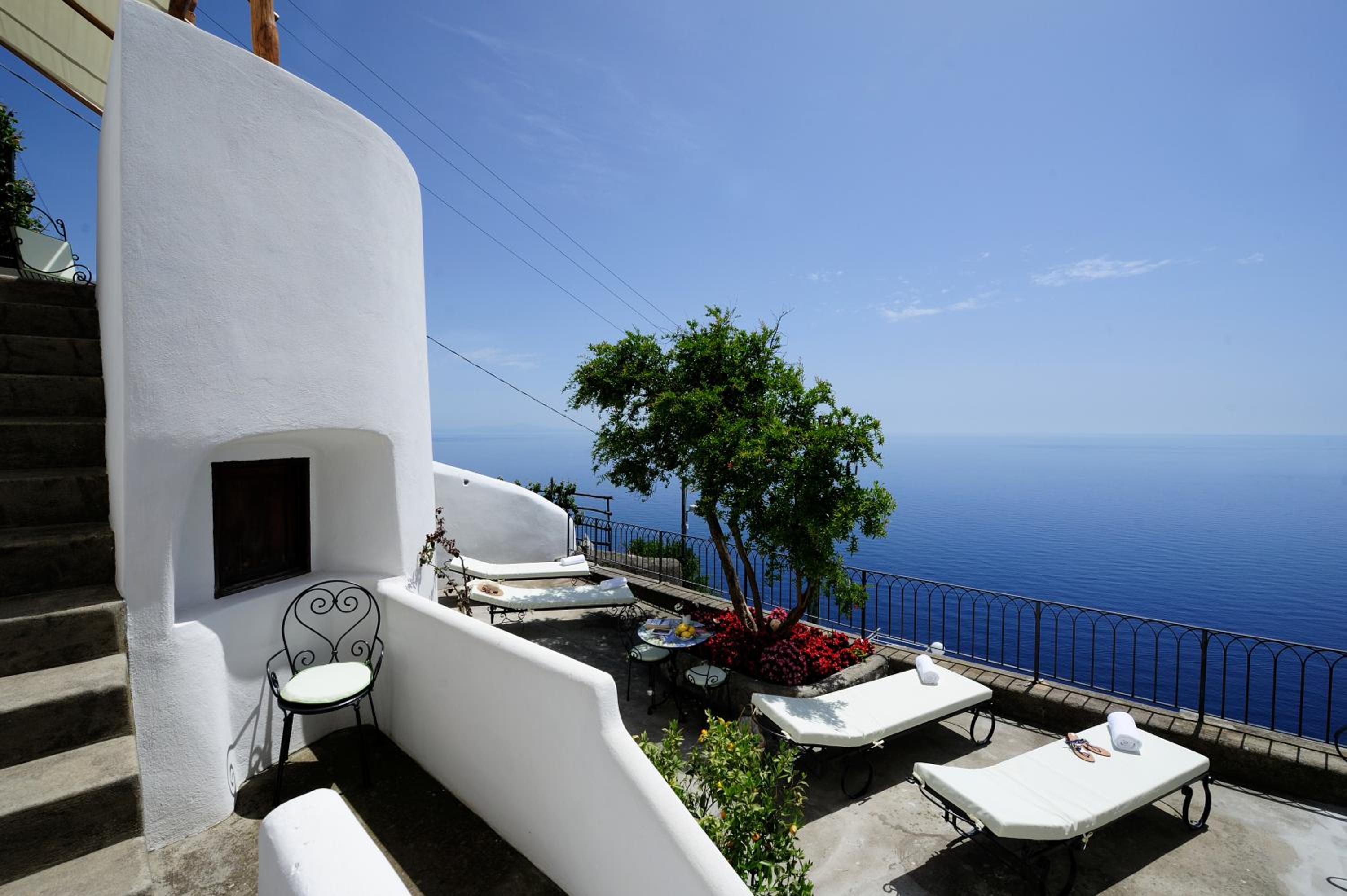 Double Room with Balcony and Sea View photo 2