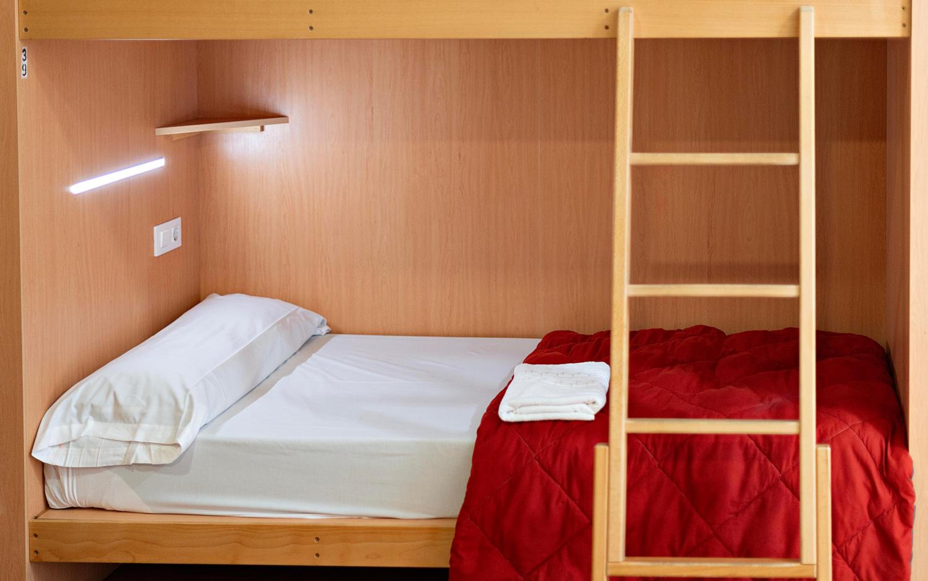 Bunk Bed in Mixed Dormitory Room photo 2