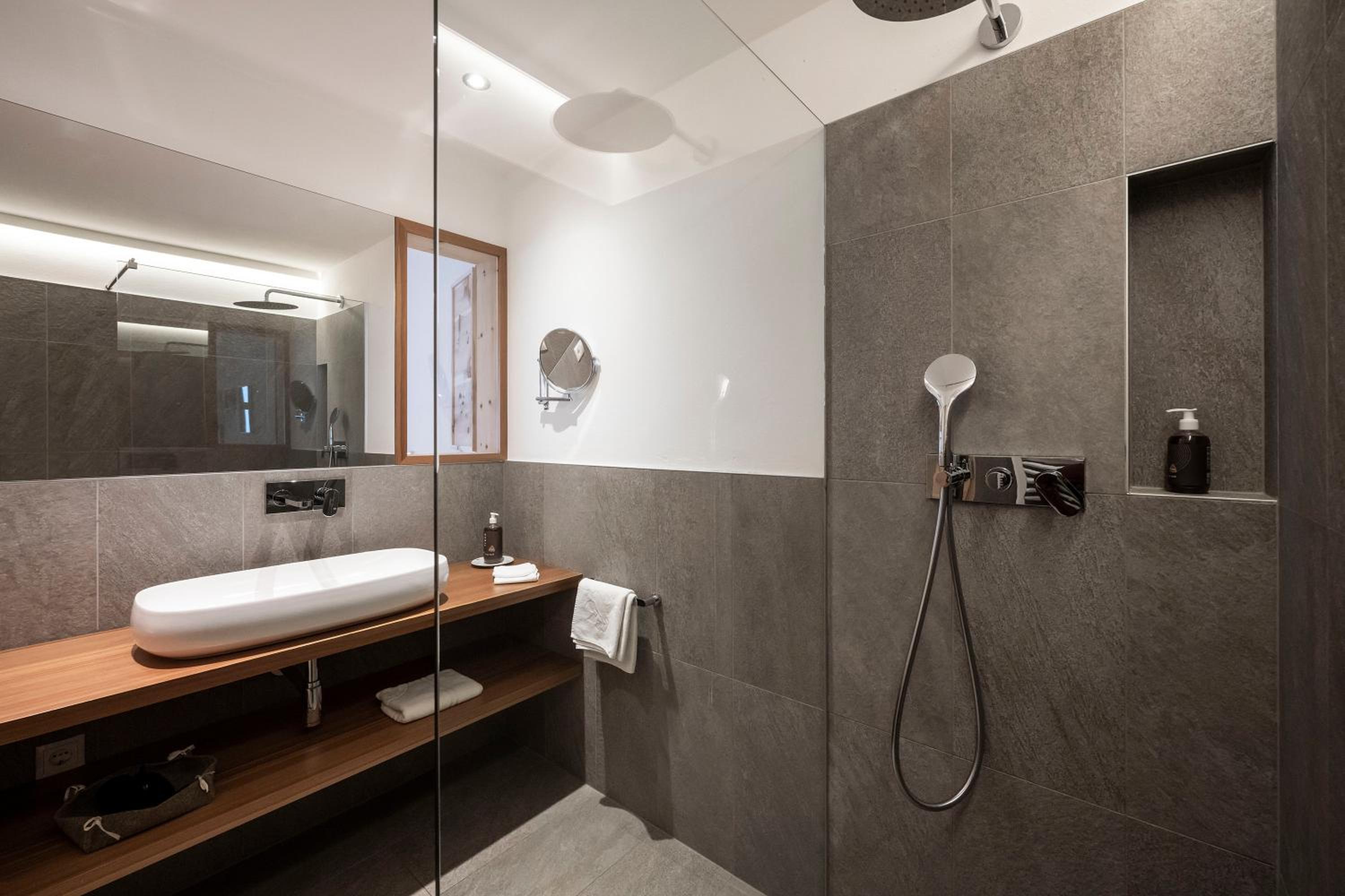 Junior Suite with Mountain View