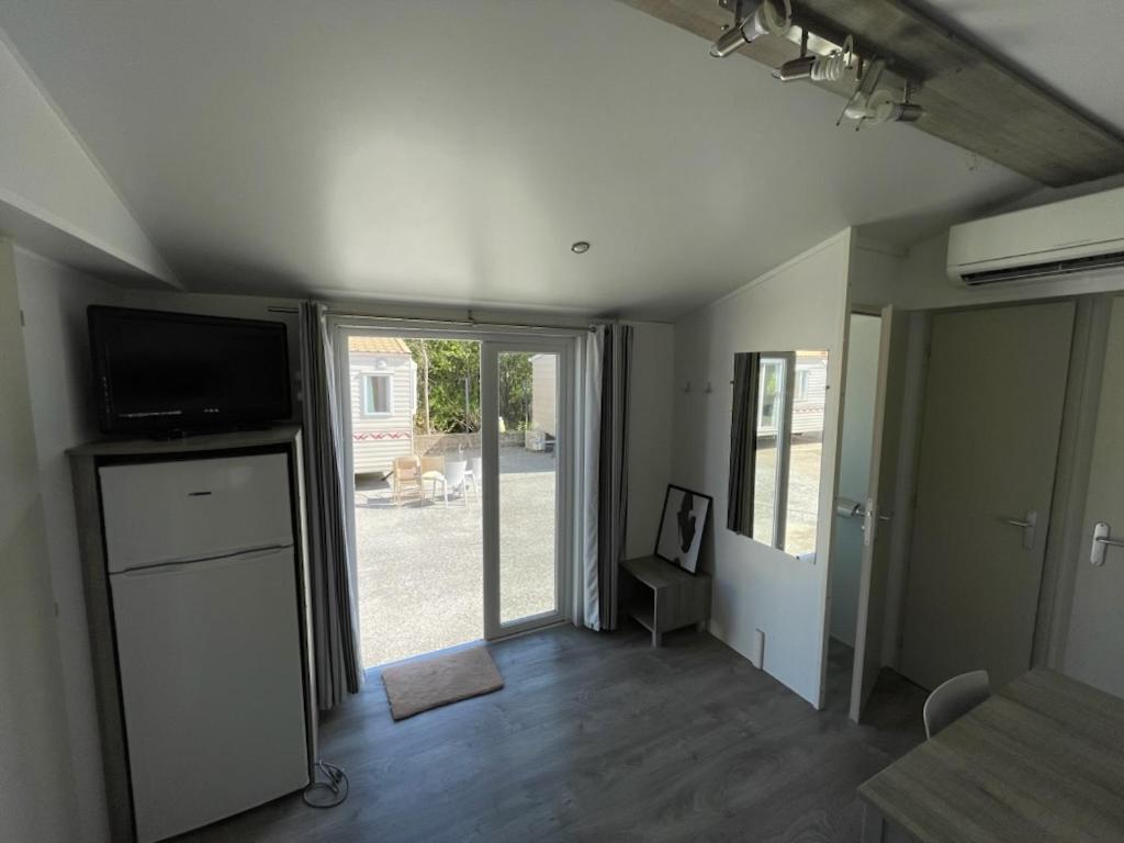 Three-Bedroom Vacation Home  photo 3