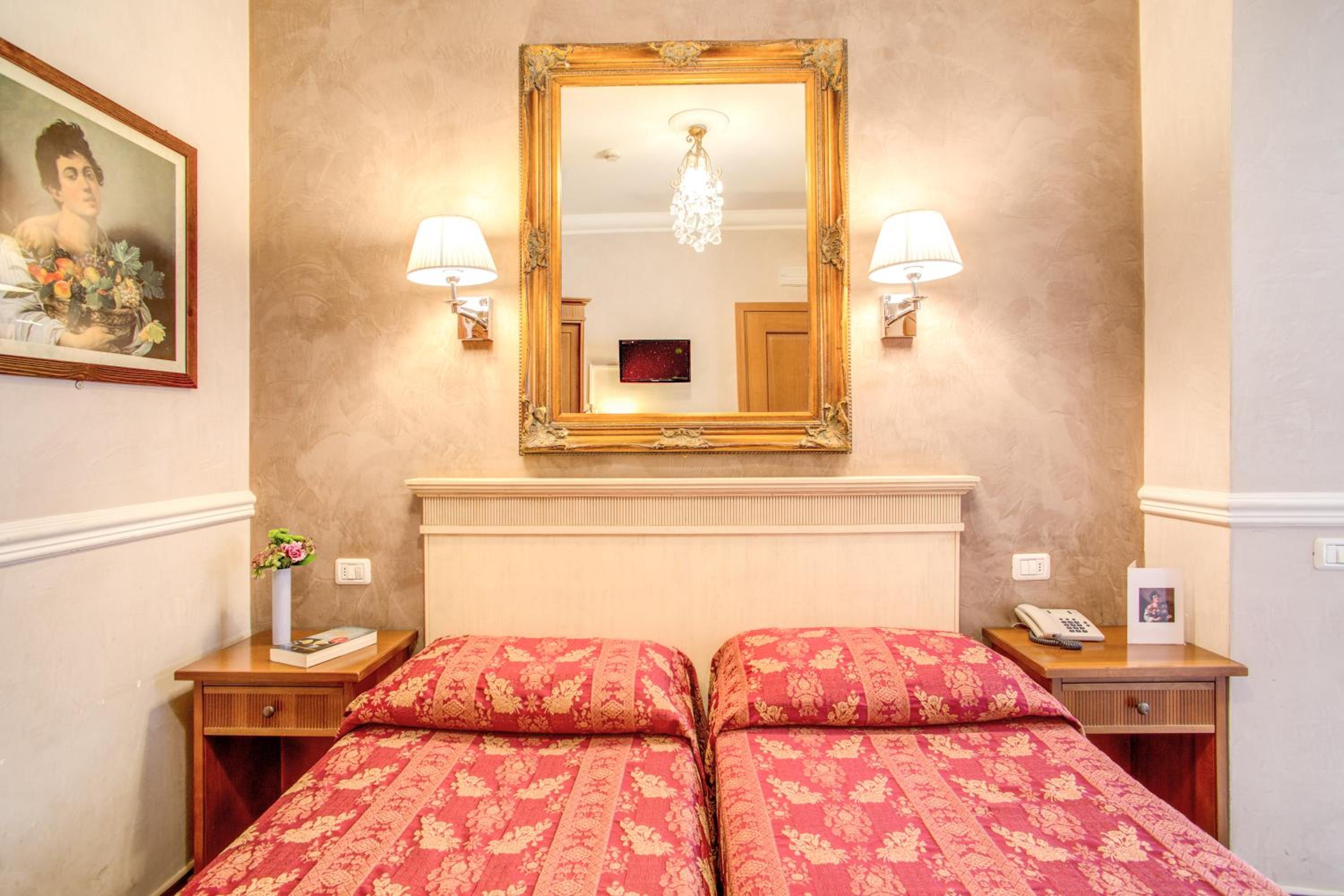 Double or Twin Room photo 1