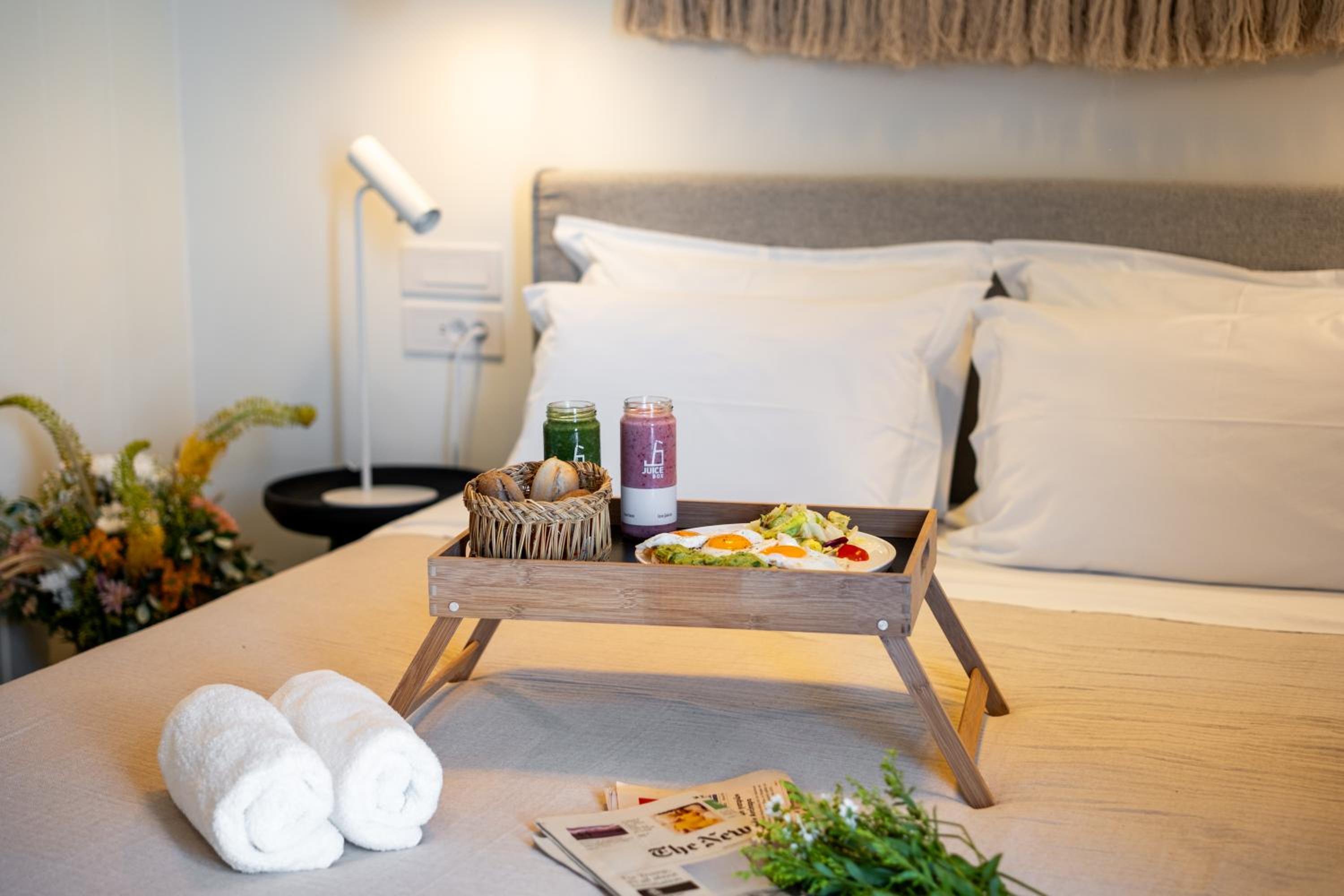 Deluxe Double or Twin Room with City View