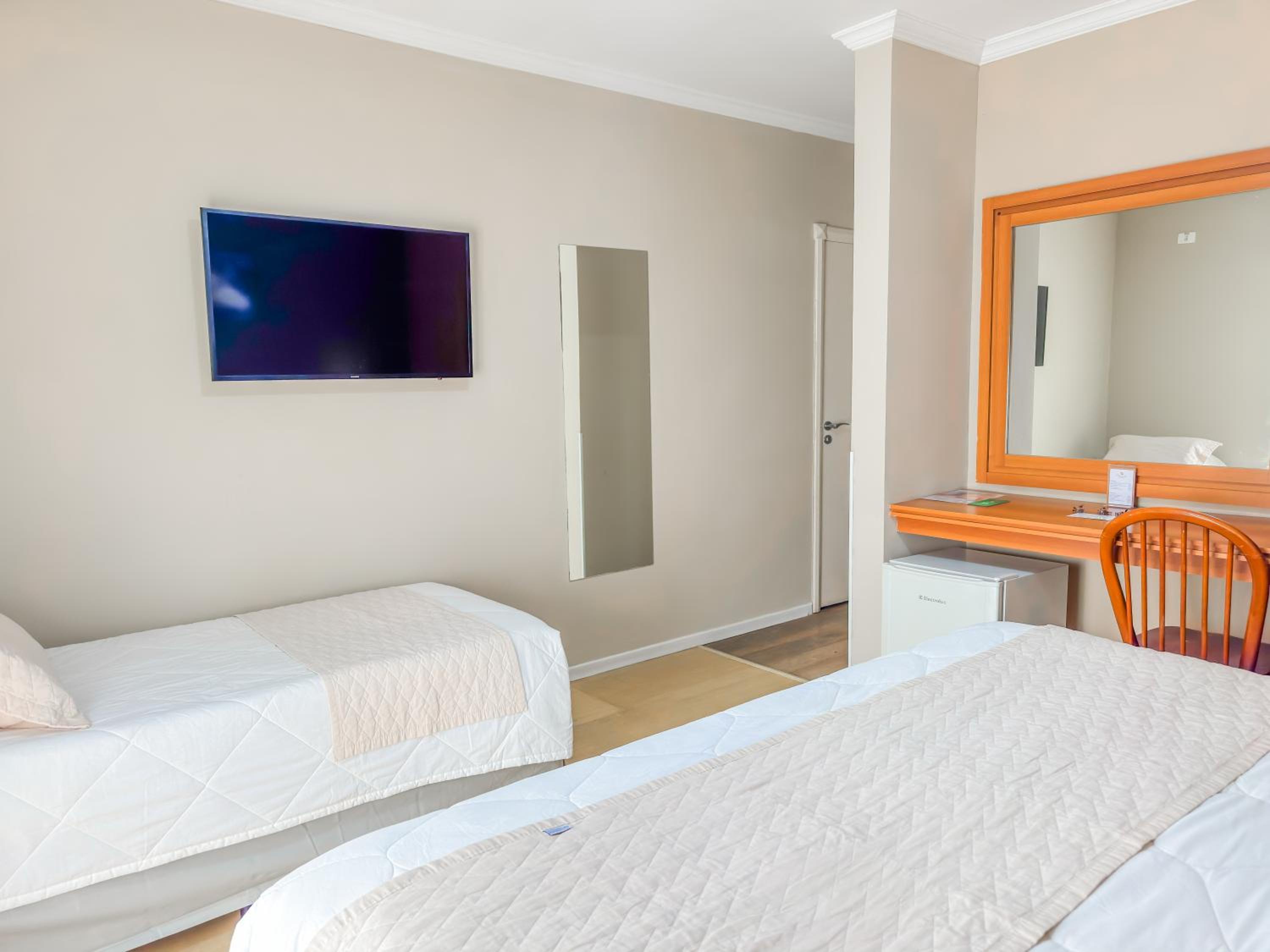 Superior Triple Room photo 3