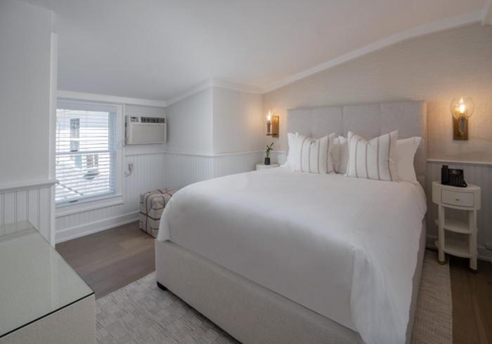 Queen Suite photo 1