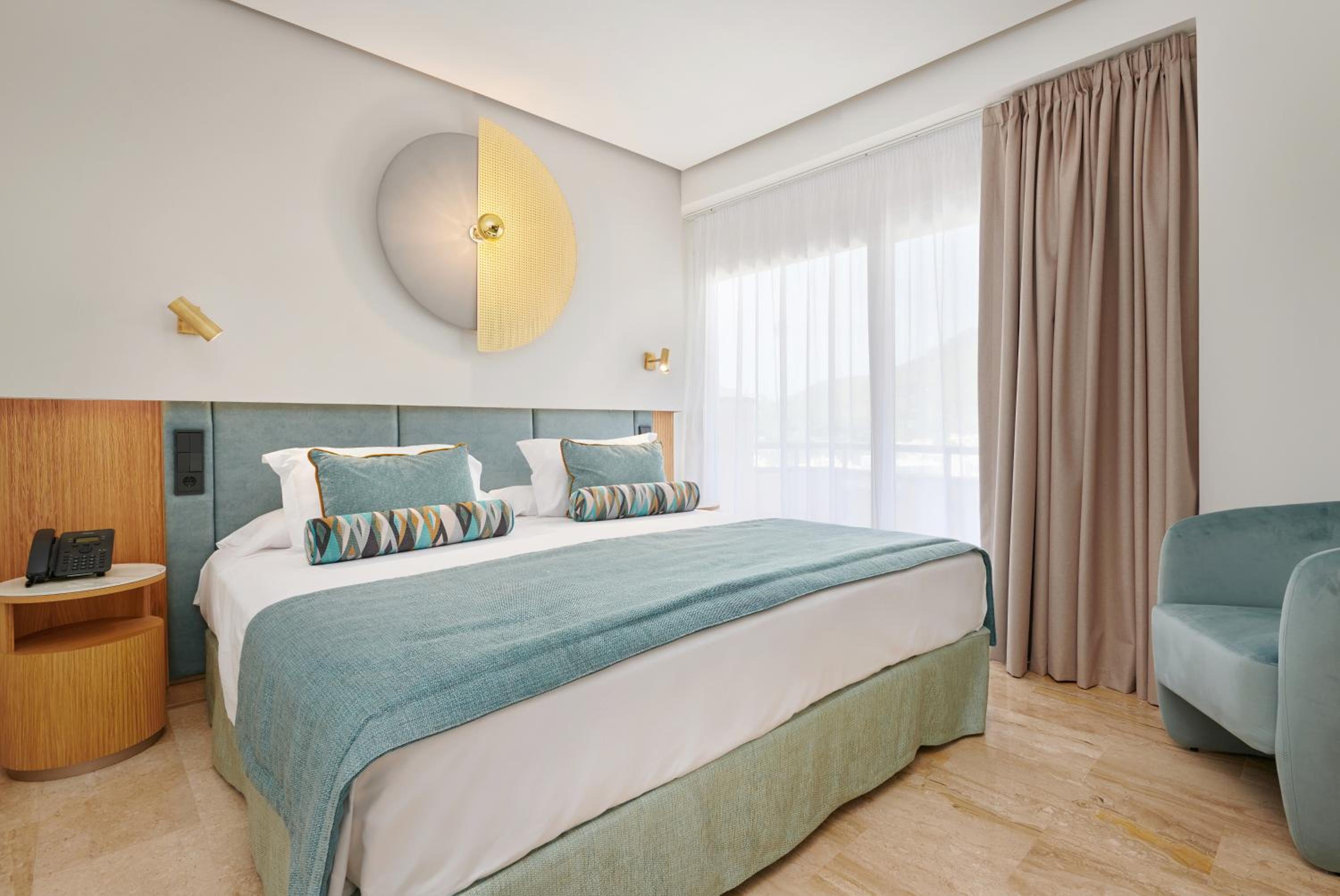 Suite with Spa Bath
