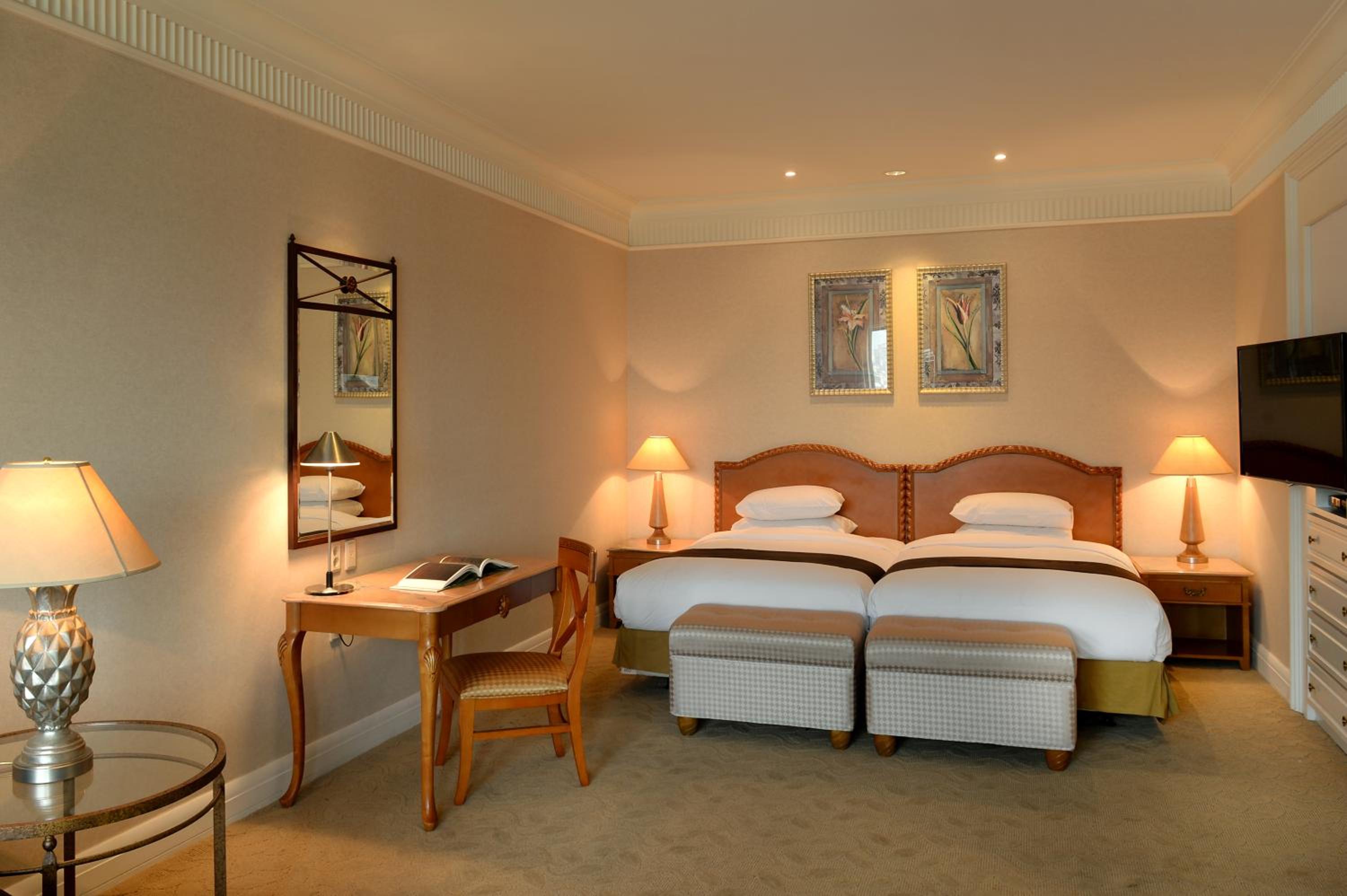 Halla Suite City View - Photo 4