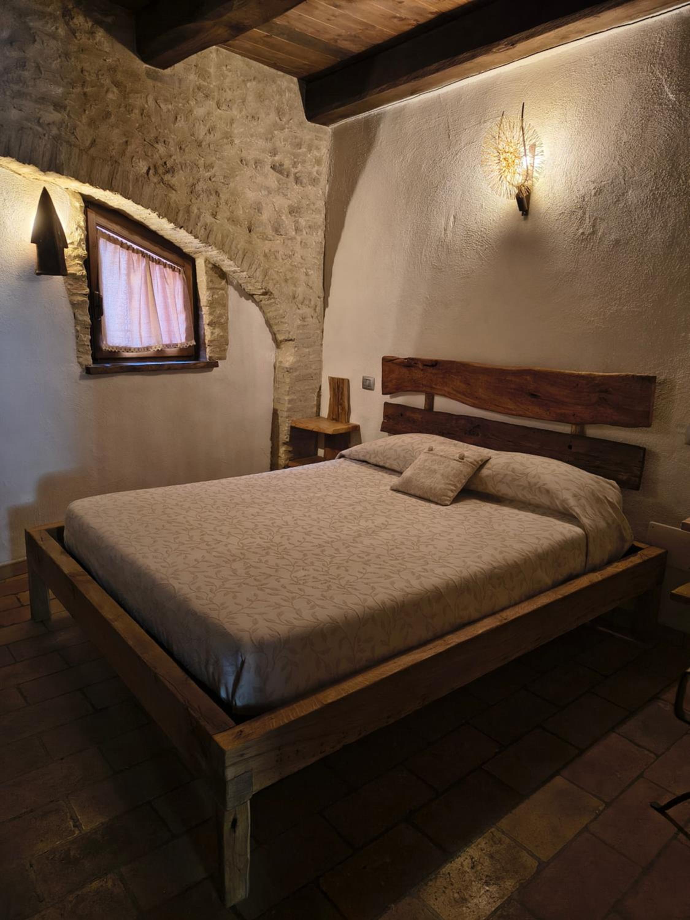 Double Room with Private Bathroom - Photo 5