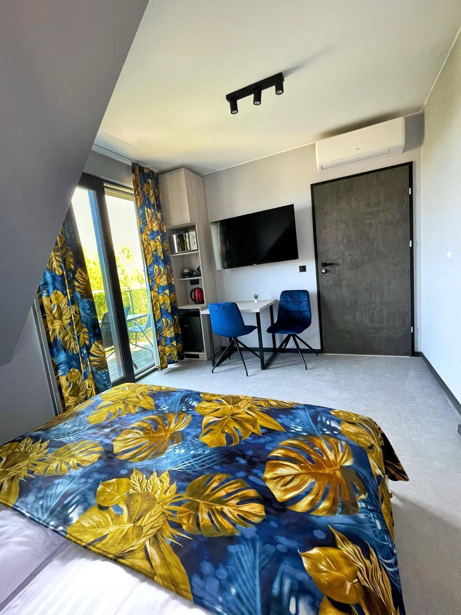 Triple Room with Balcony