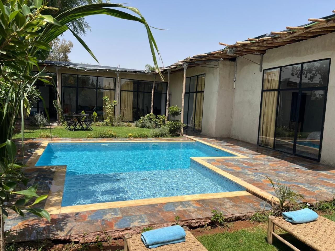 Three-Bedroom Villa photo 1