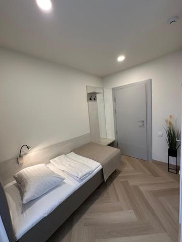 Single Room with Balcony photo 2