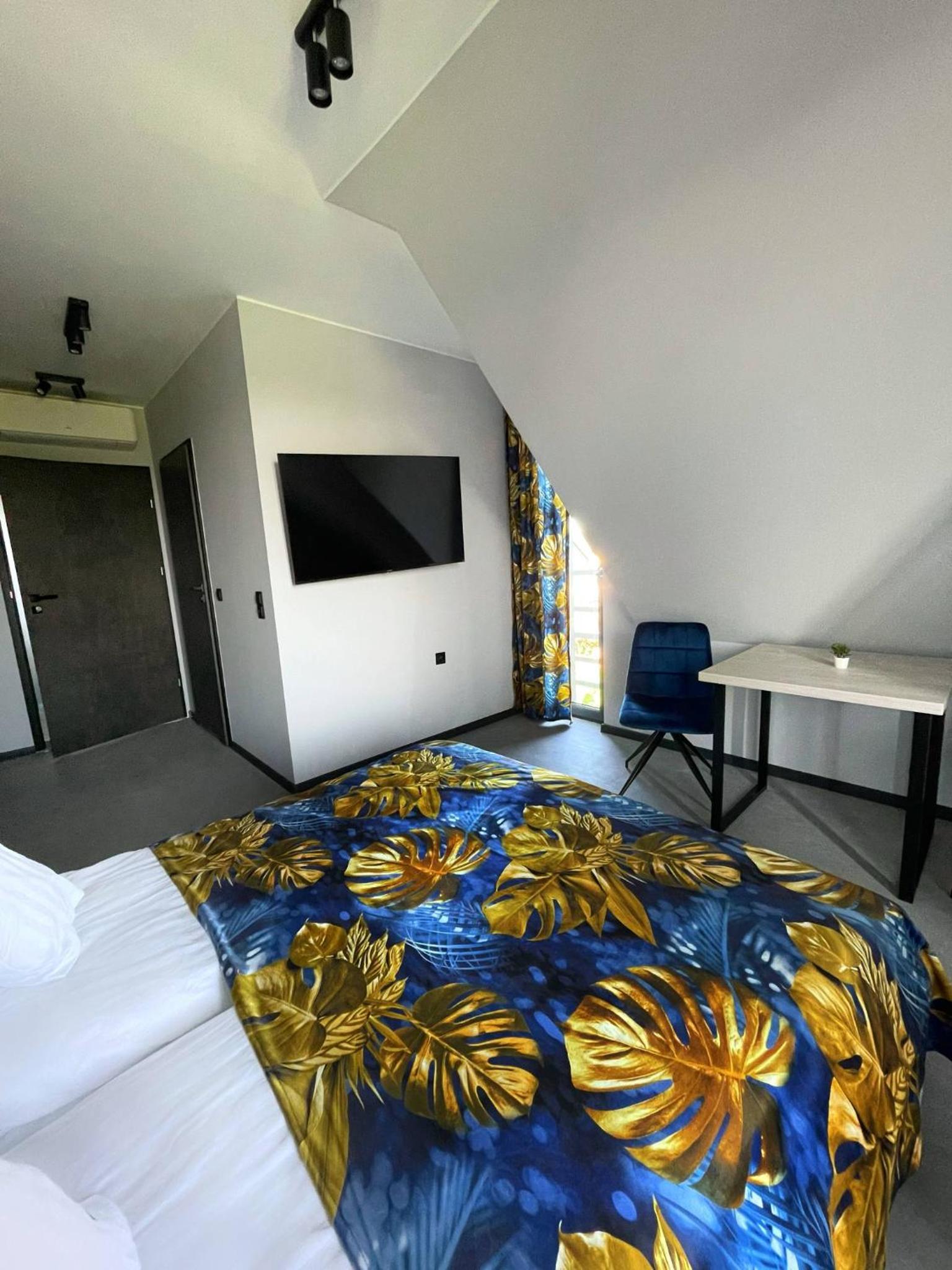 Double Room with Balcony (2 Adults + 1 Child)