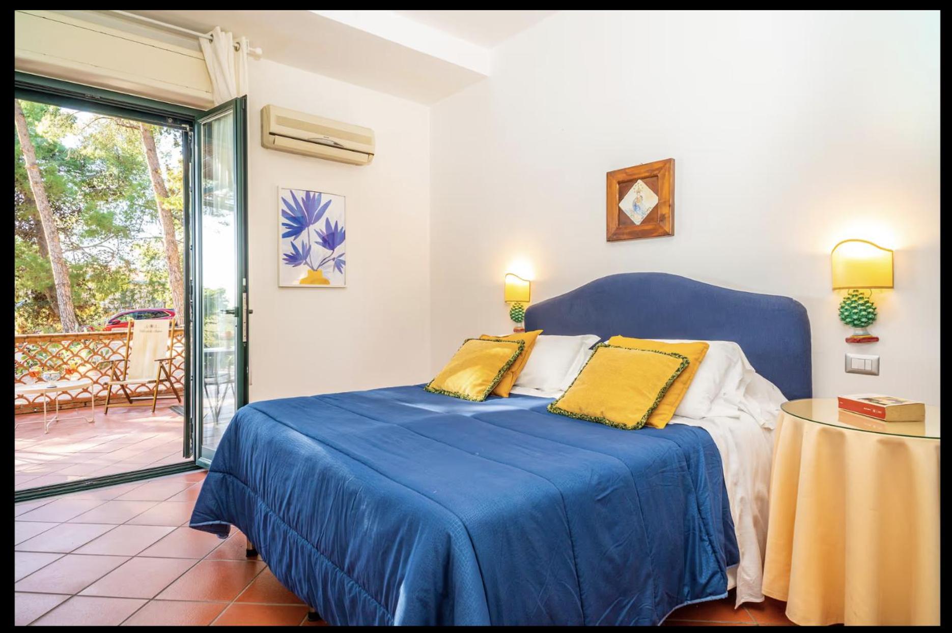 Deluxe Family Suite photo 1