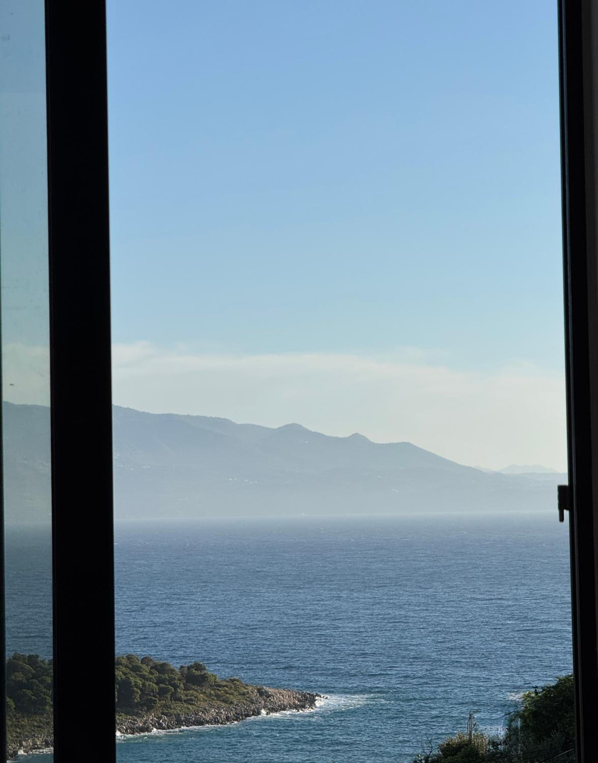 Deluxe Double Room with Balcony and Sea View photo 3