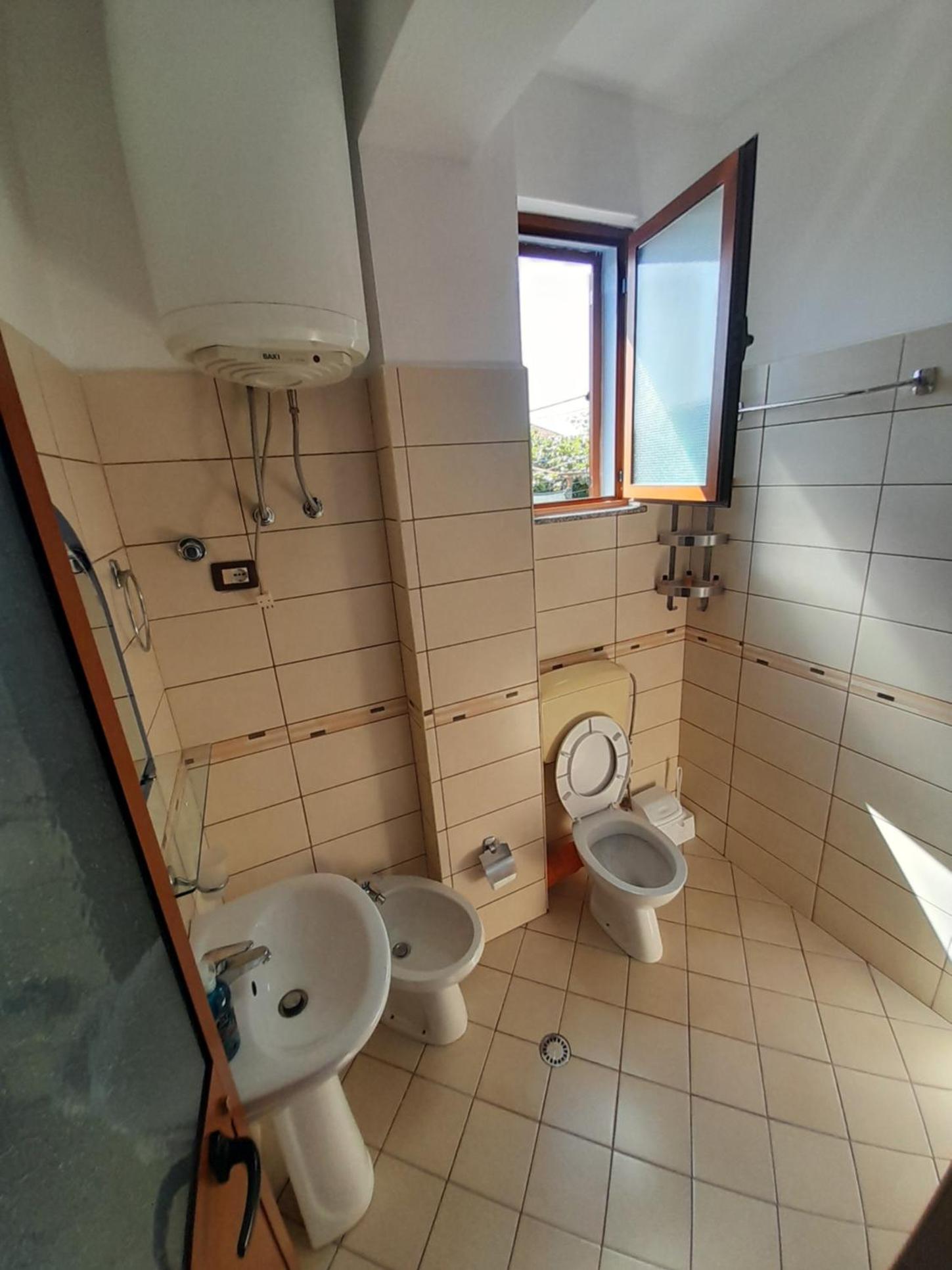 Budget Twin Room photo 2