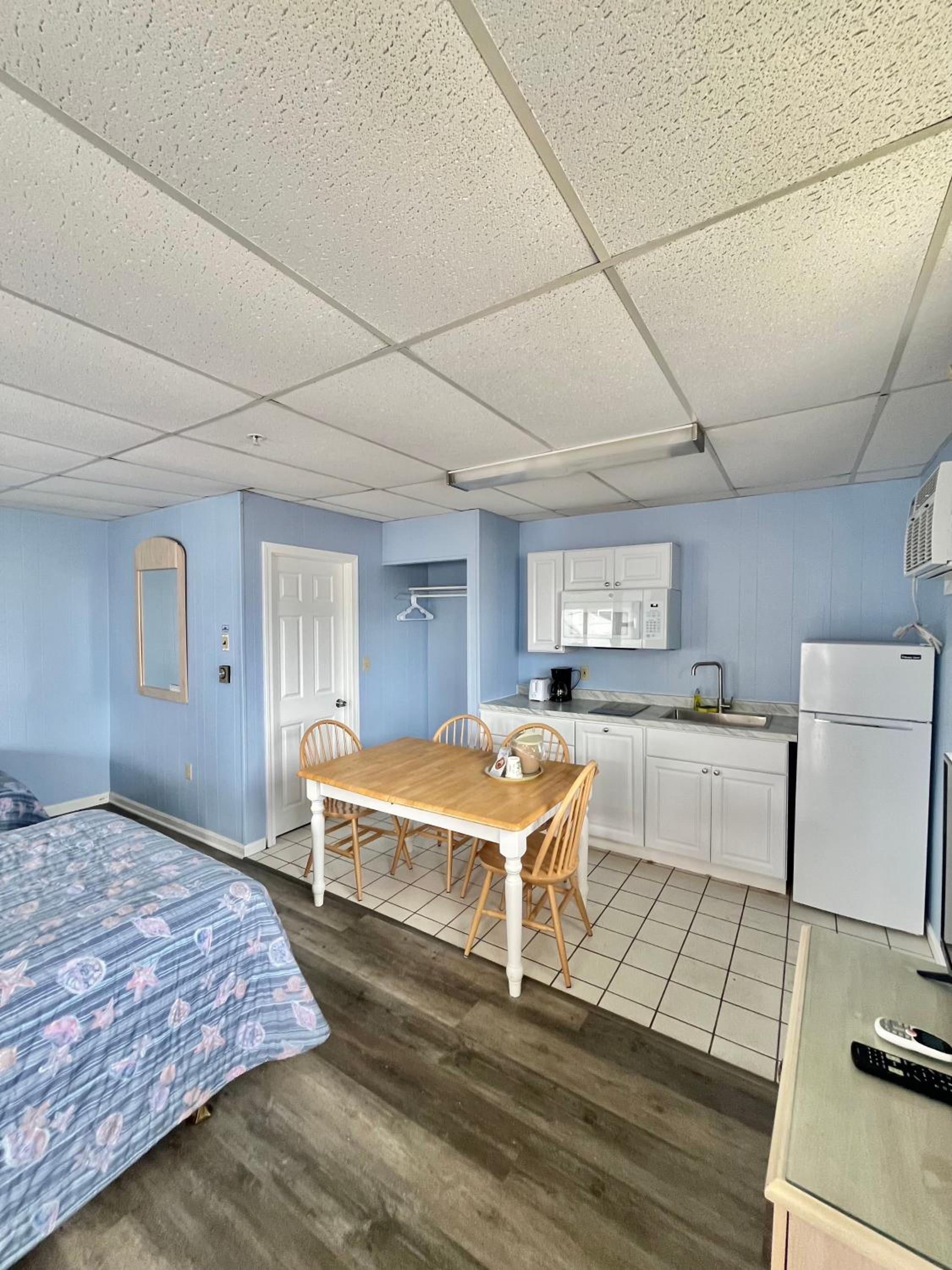 Beachside 2 Double Bed with Kitchennette First Floor Ocean View (STAIRS REQUIRED) photo 1