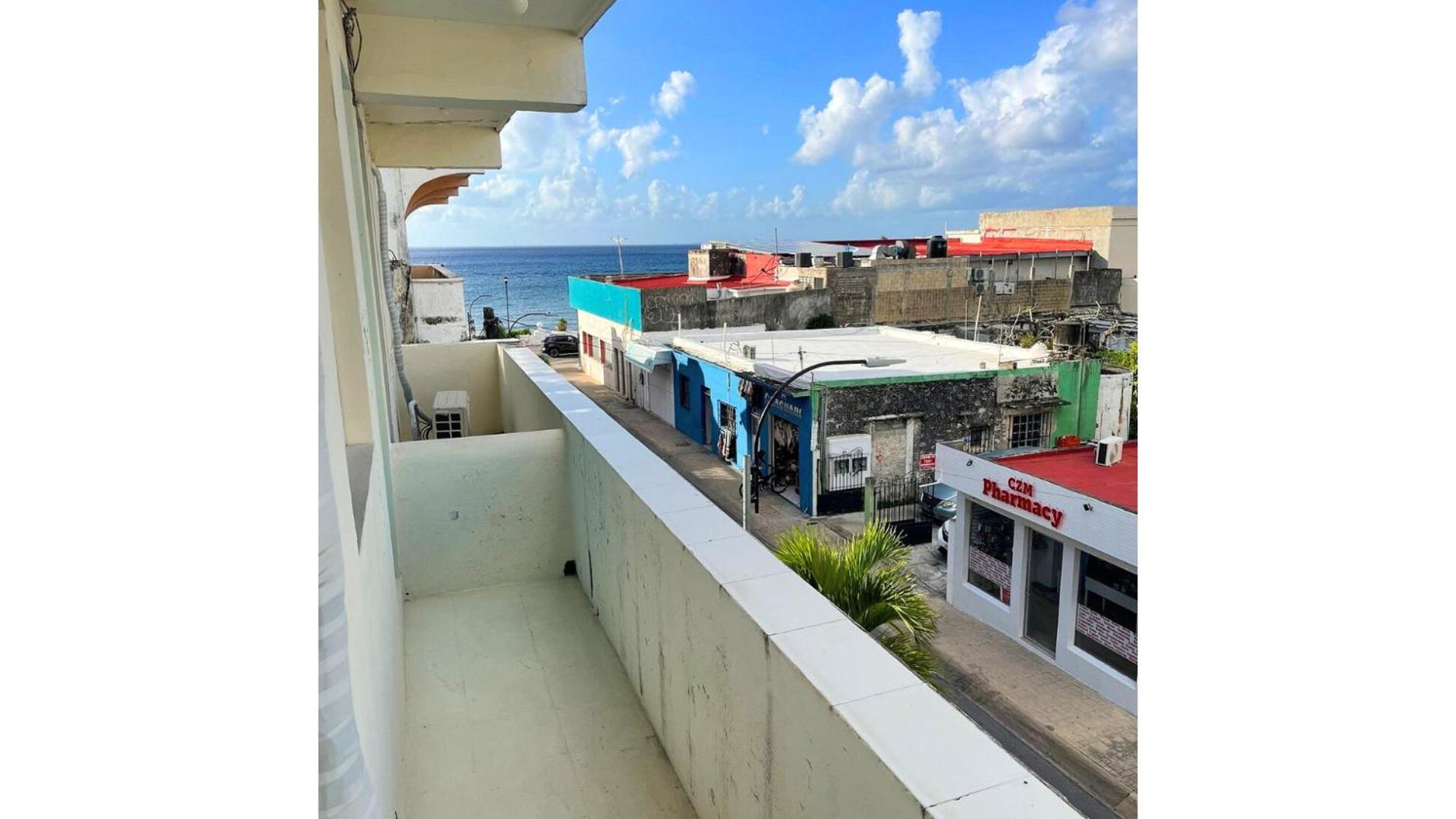Triple Room with Balcony photo 1