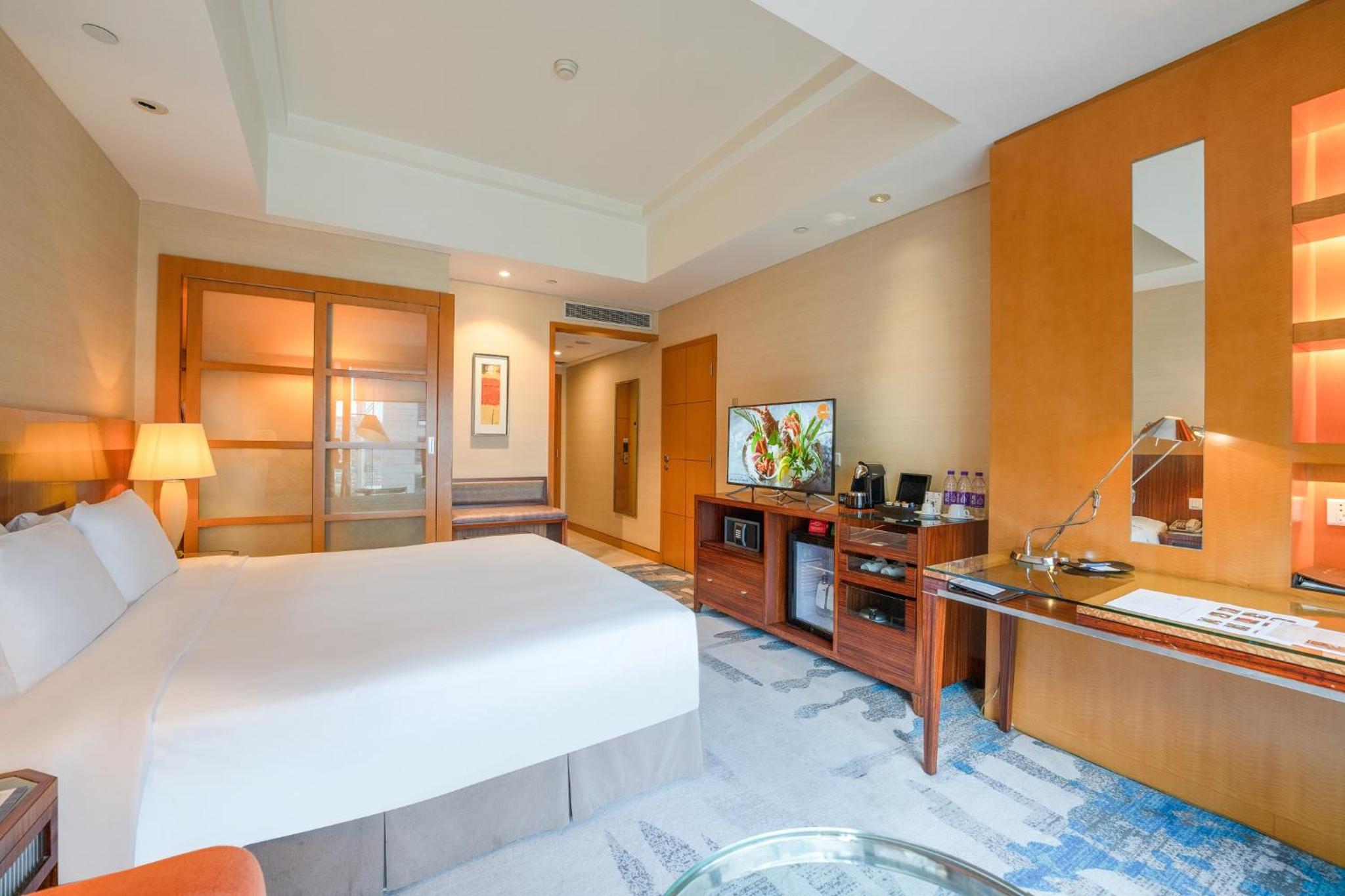 Deluxe Room with Garden View