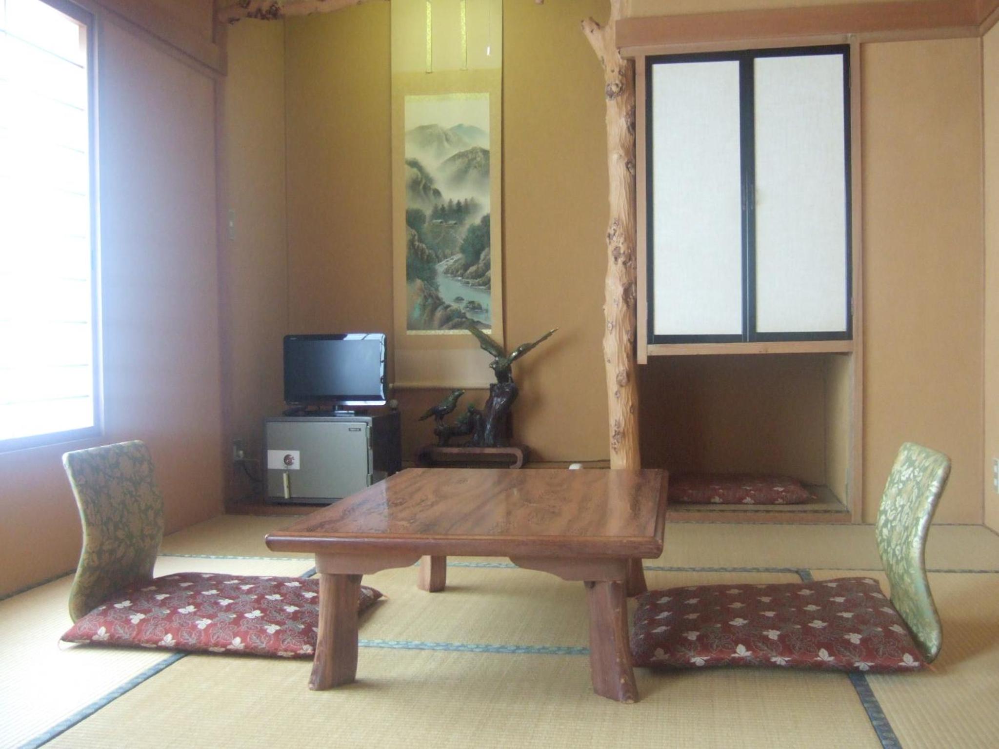 Japanese-Style Room with Shared Bathroom and River View