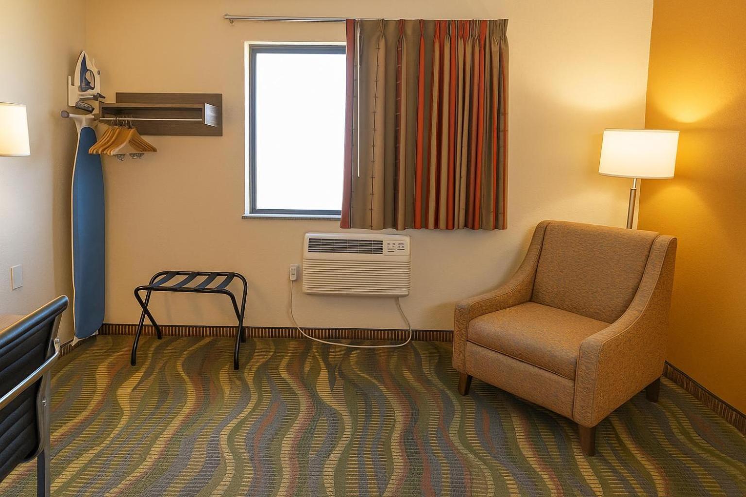 King Room- Non-Smoking - Photo 6