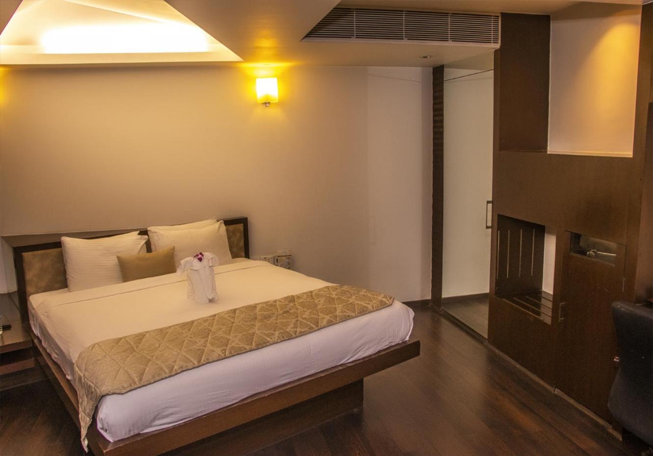 Suite - Photo 7