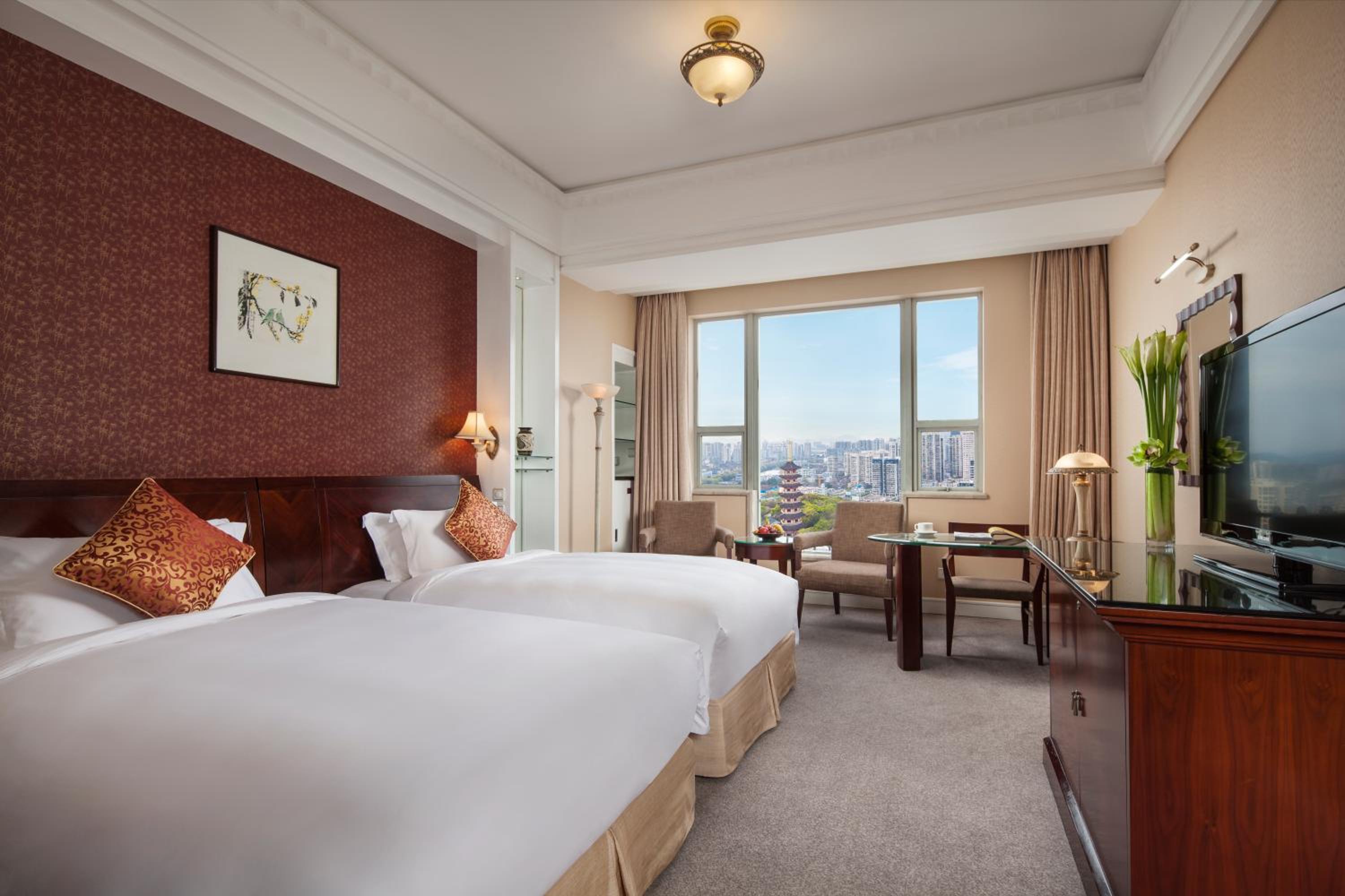 Deluxe Twin Room photo 2