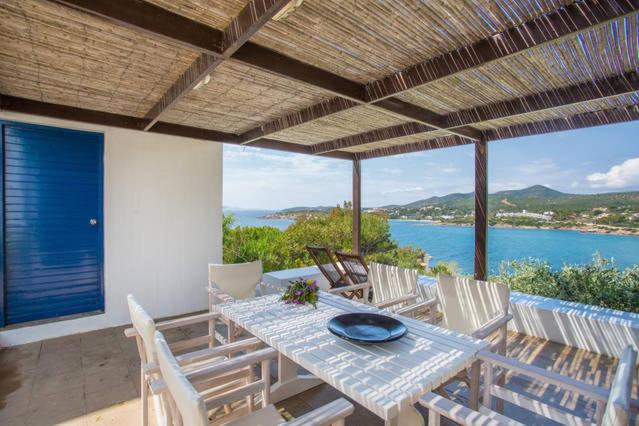Six-Bedroom Villa with Sea View photo 2