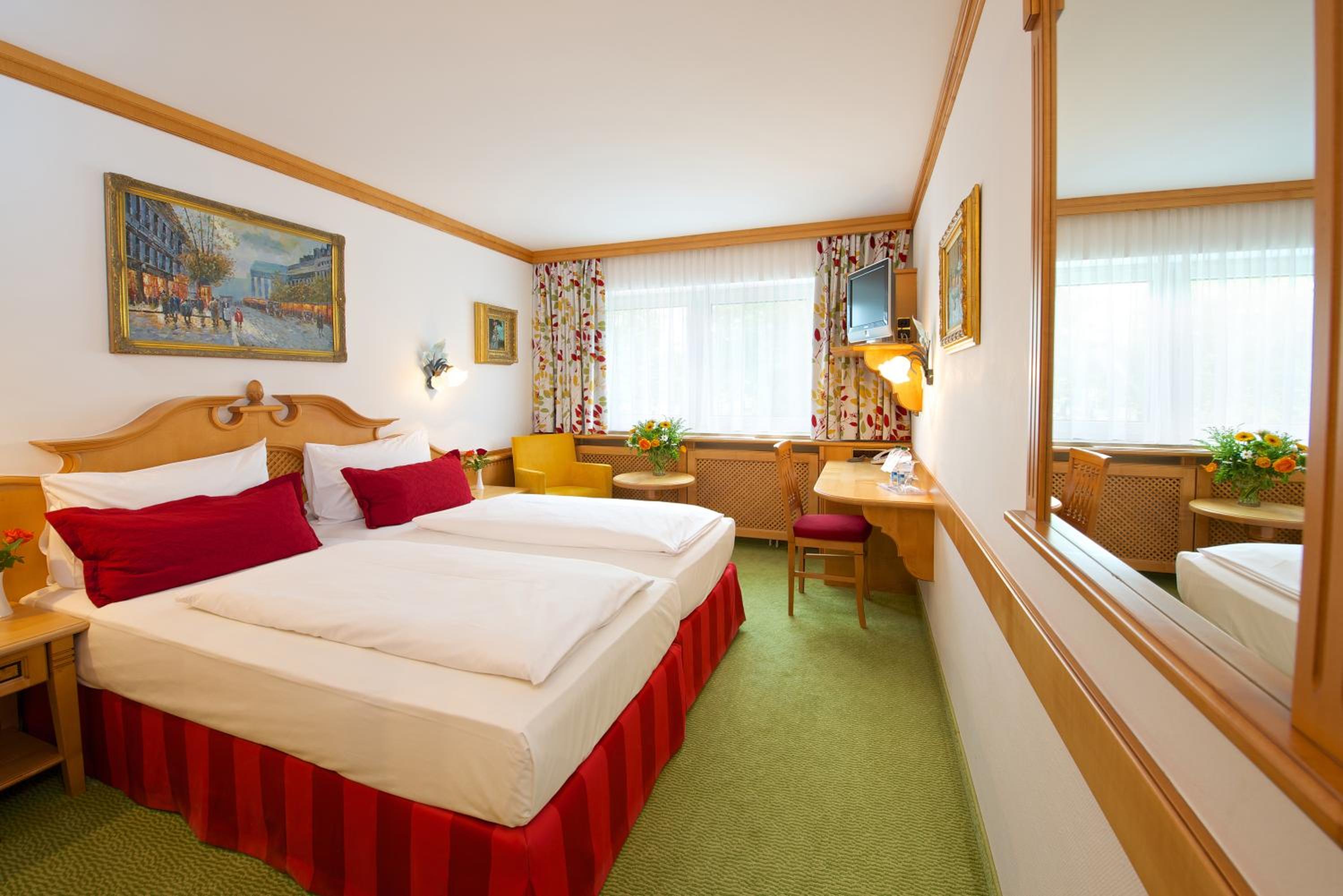 Double Room (1 Adult) photo 2