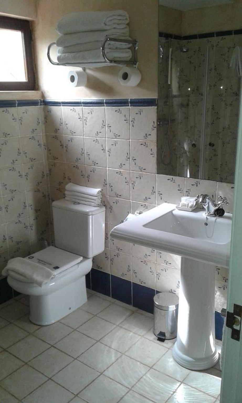 Double Room - Photo 2