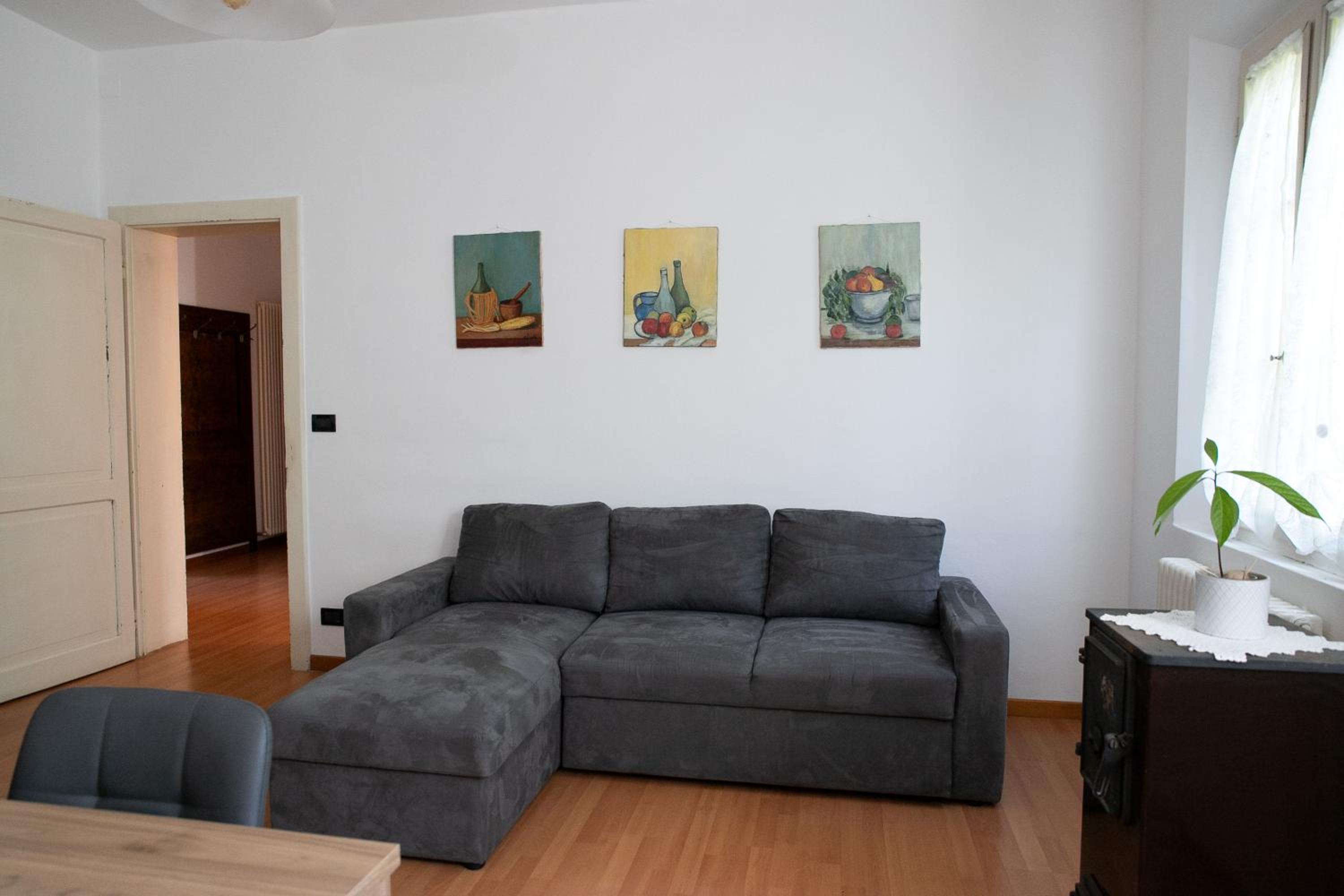 Family Two-Bedroom Apartment with View photo 3