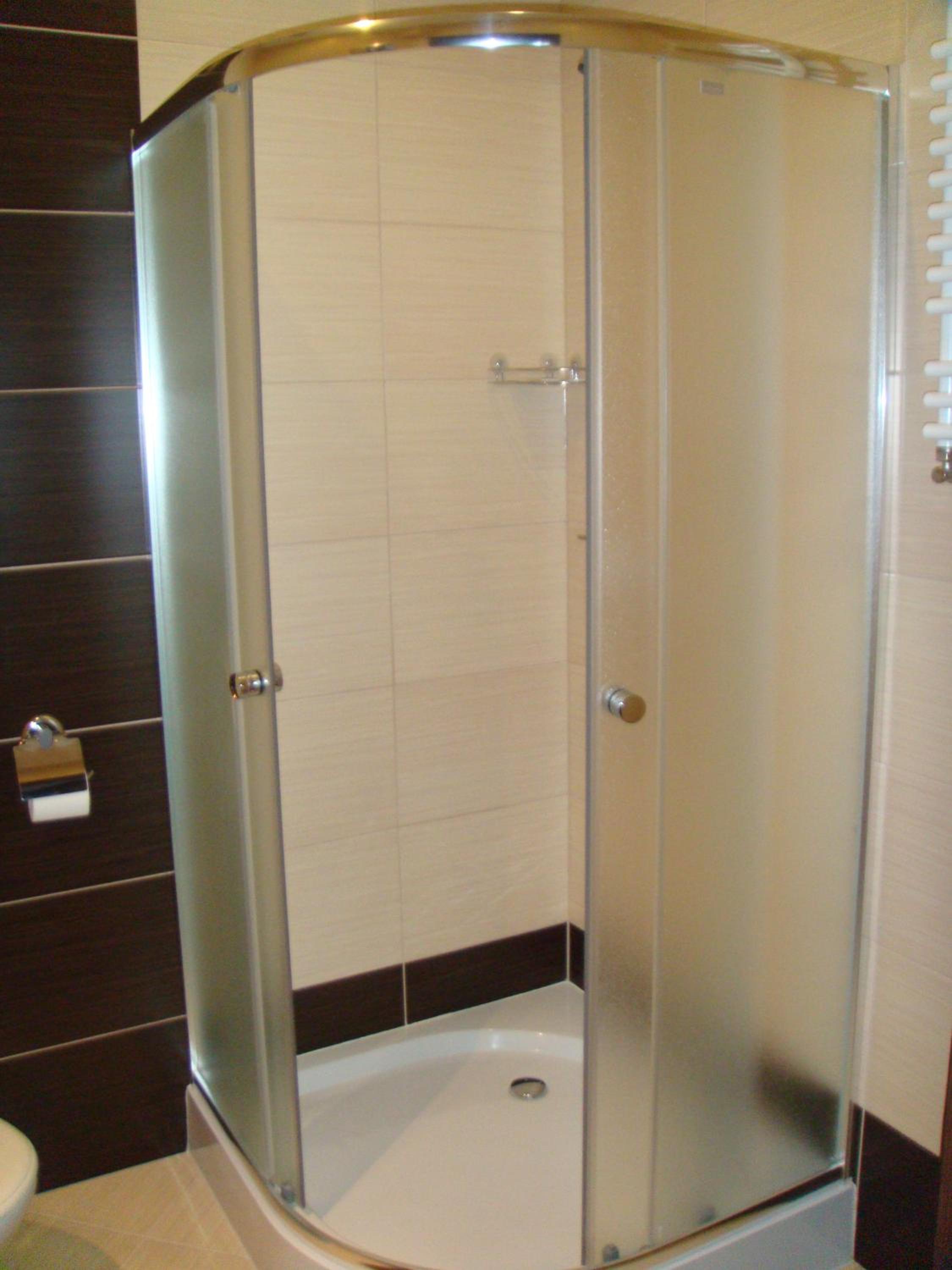 Twin Room - Photo 3